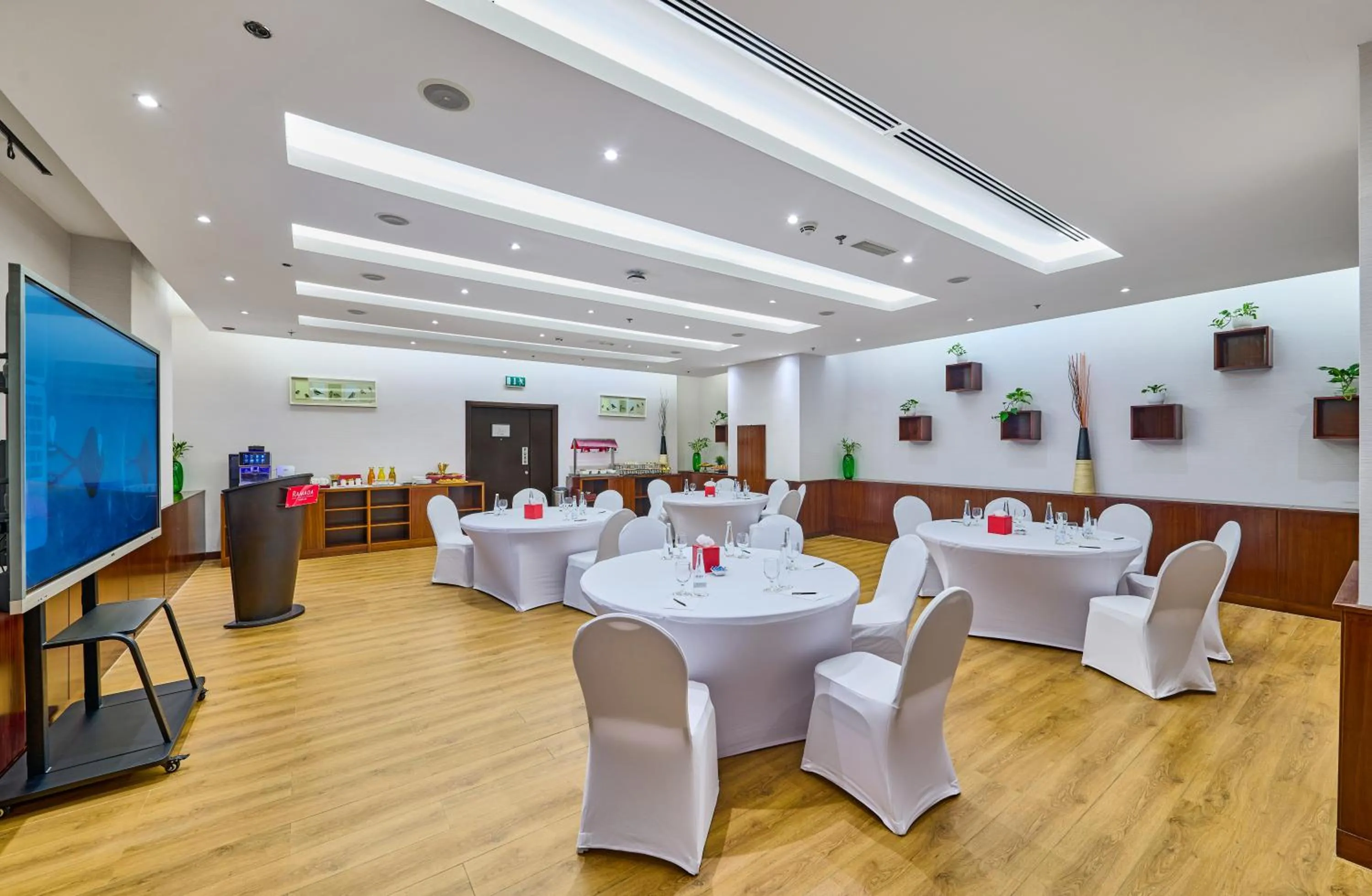 Meeting/conference room in Ramada Hotel, Suites and Apartments by Wyndham Dubai JBR