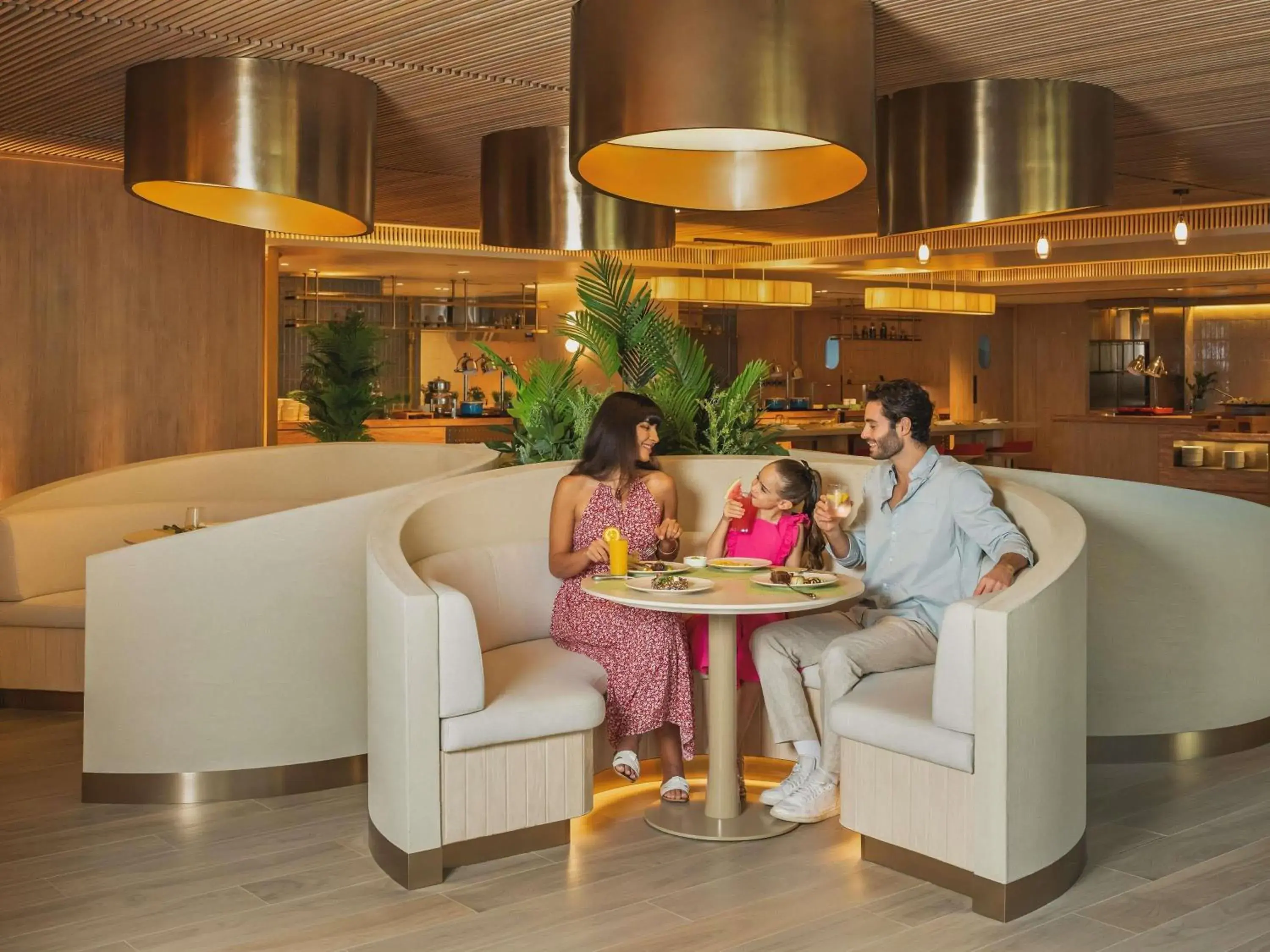 Restaurant/places to eat in Pullman Resort Al Marjan Island Restaurant/places to eat in Pullman Resort Al Marjan Island