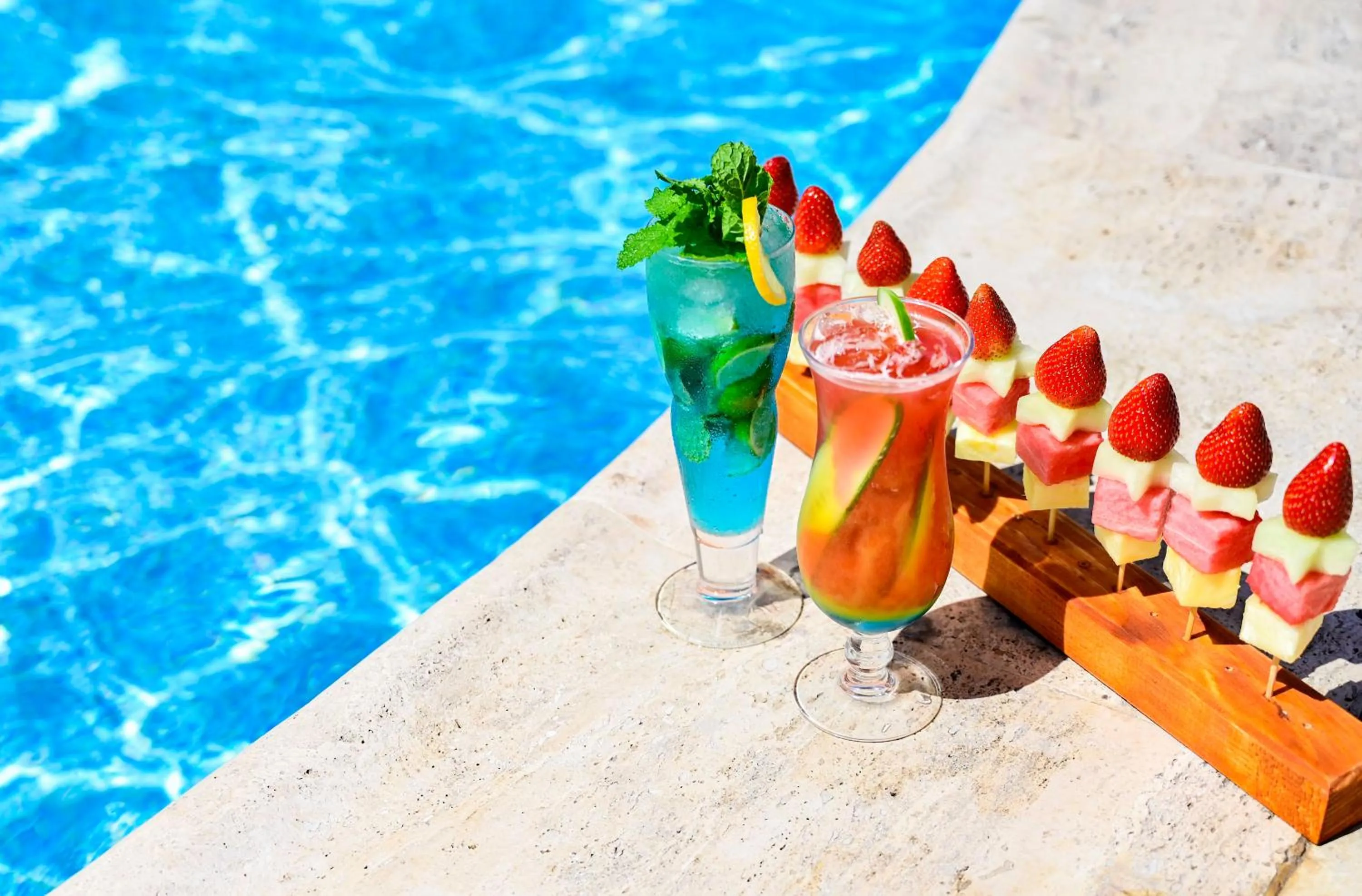 Swimming pool in Pullman Resort Al Marjan Island