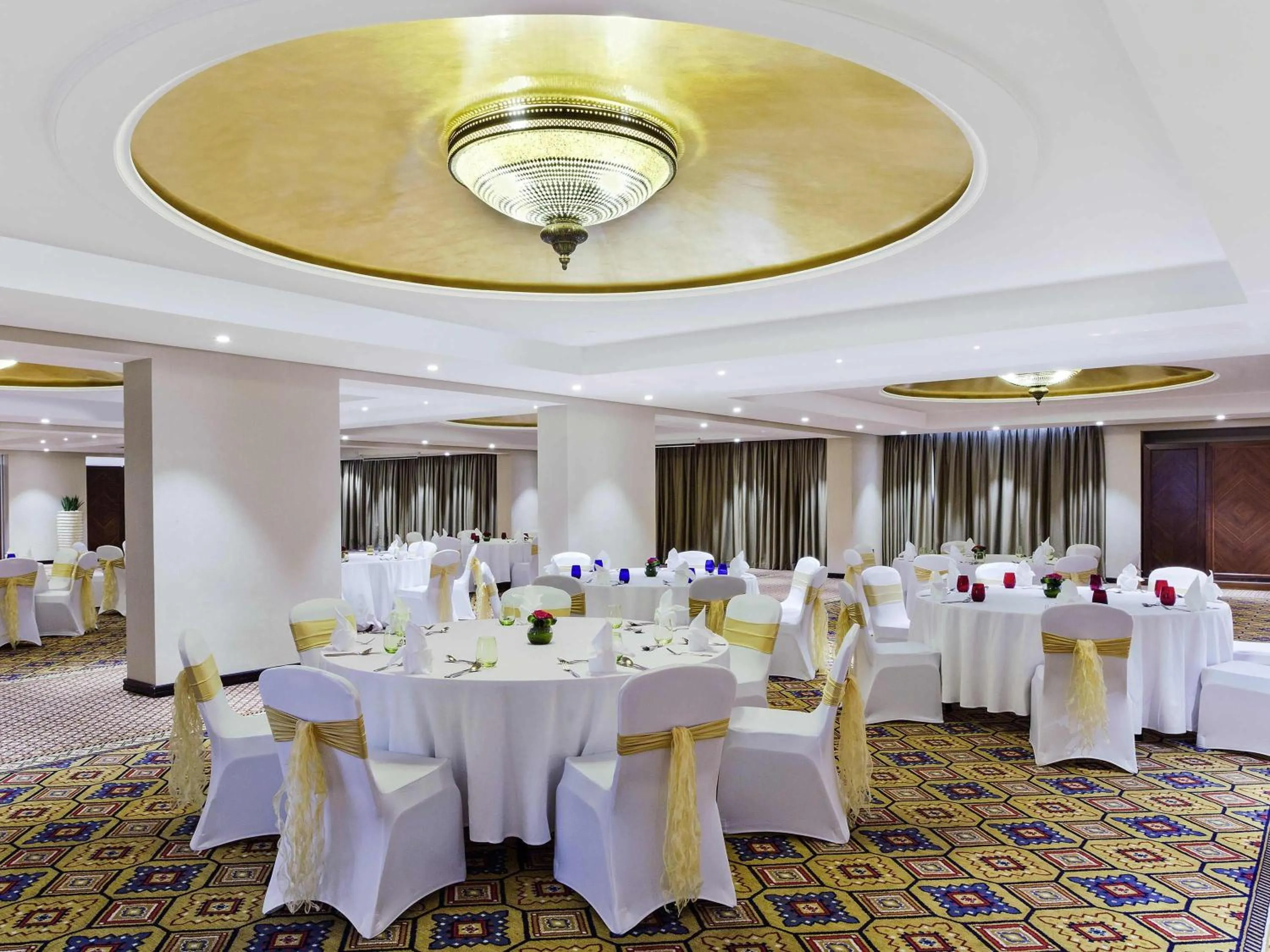 wedding in Pullman Resort Al Marjan Island