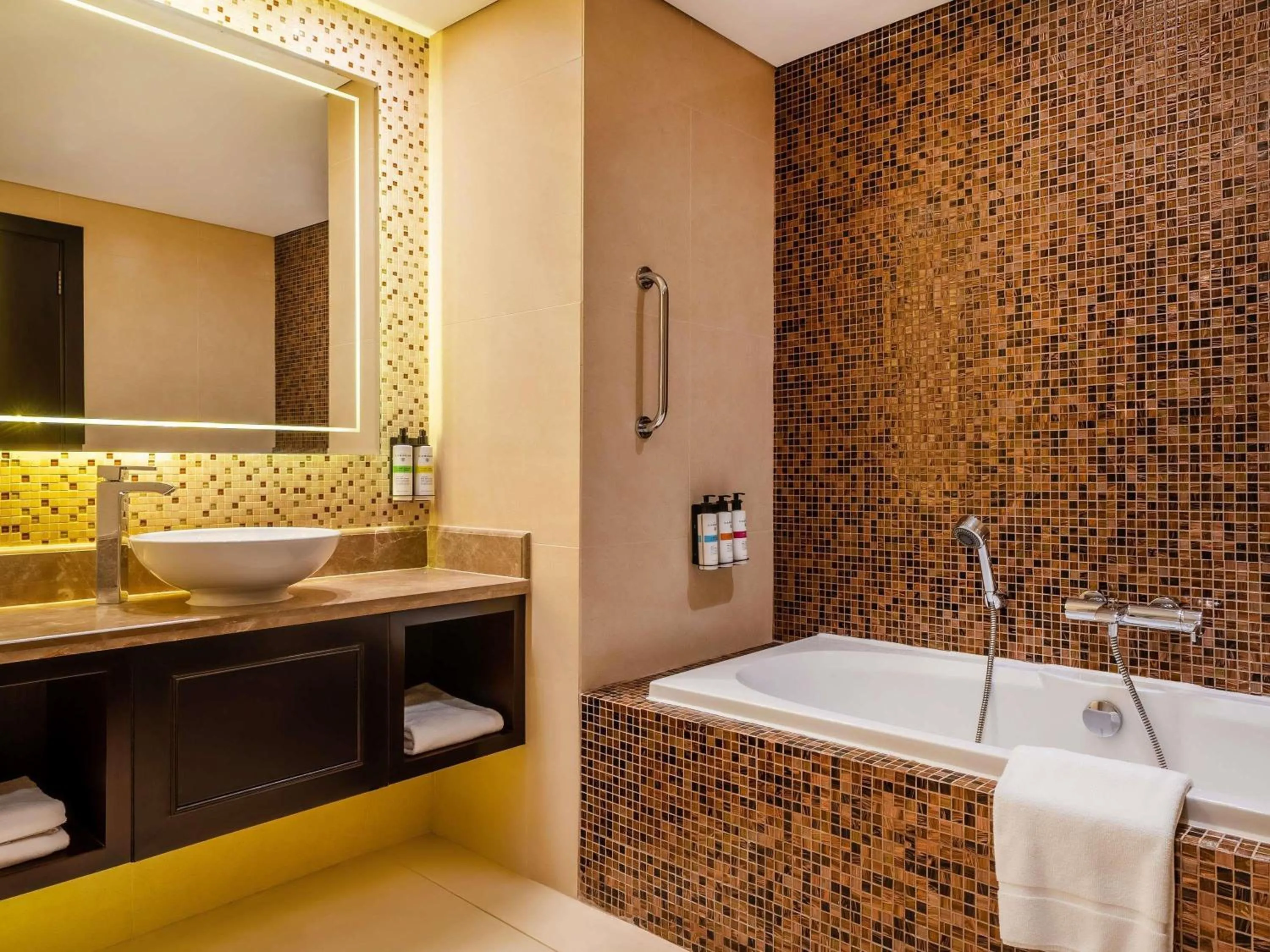 Bedroom in Pullman Resort Al Marjan Island