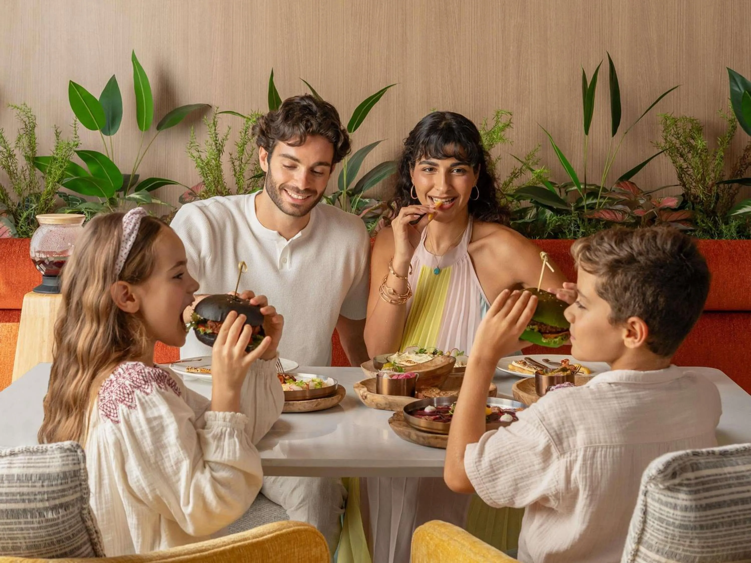 Restaurant/places to eat in Pullman Resort Al Marjan Island