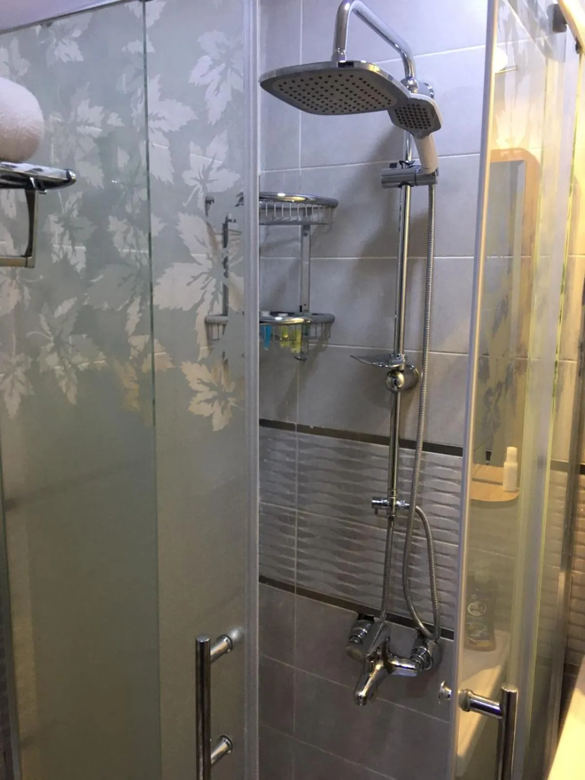 Shower in Palm Hotel