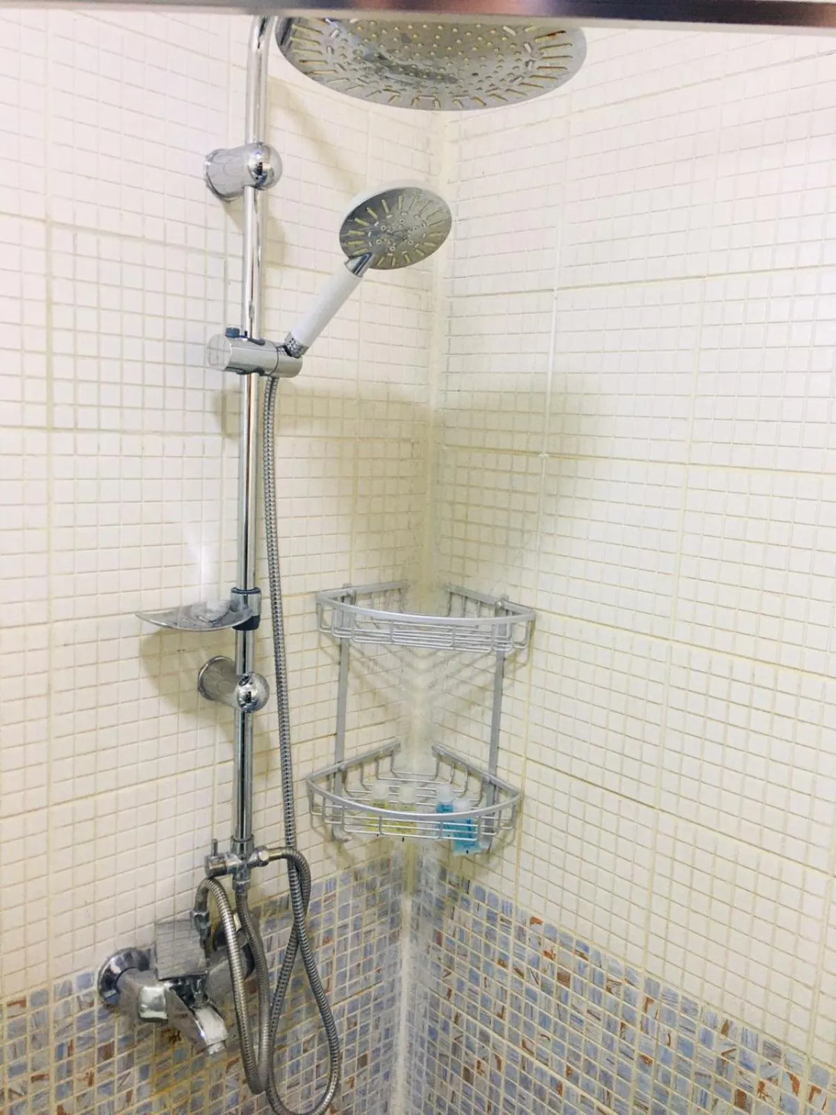 Shower in Palm Hotel