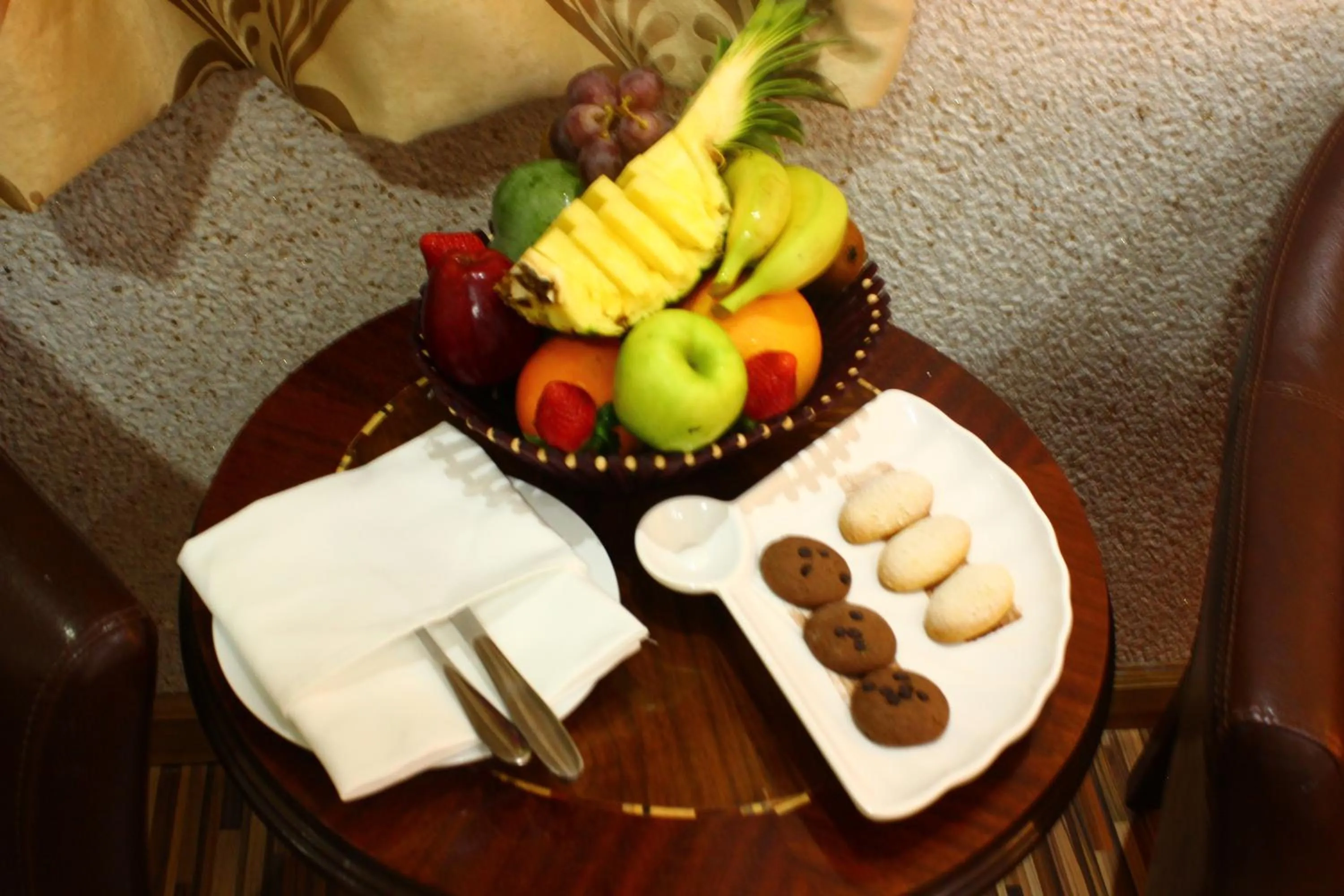Restaurant/places to eat in Palm Hotel