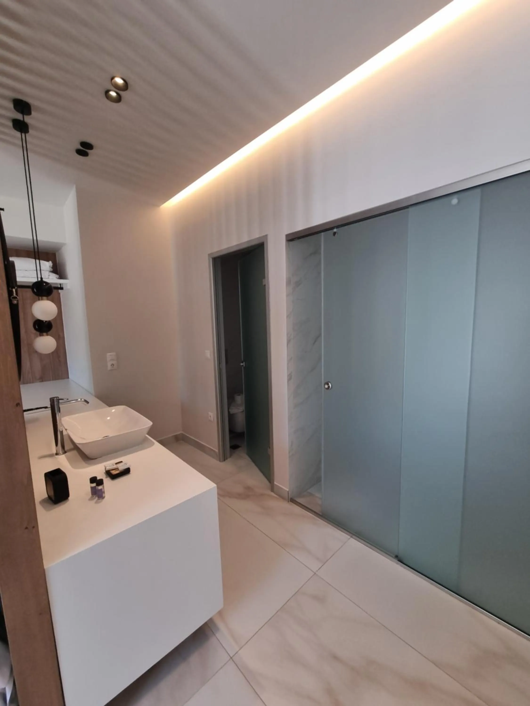 Bathroom in Leonidas Studios & Apartments