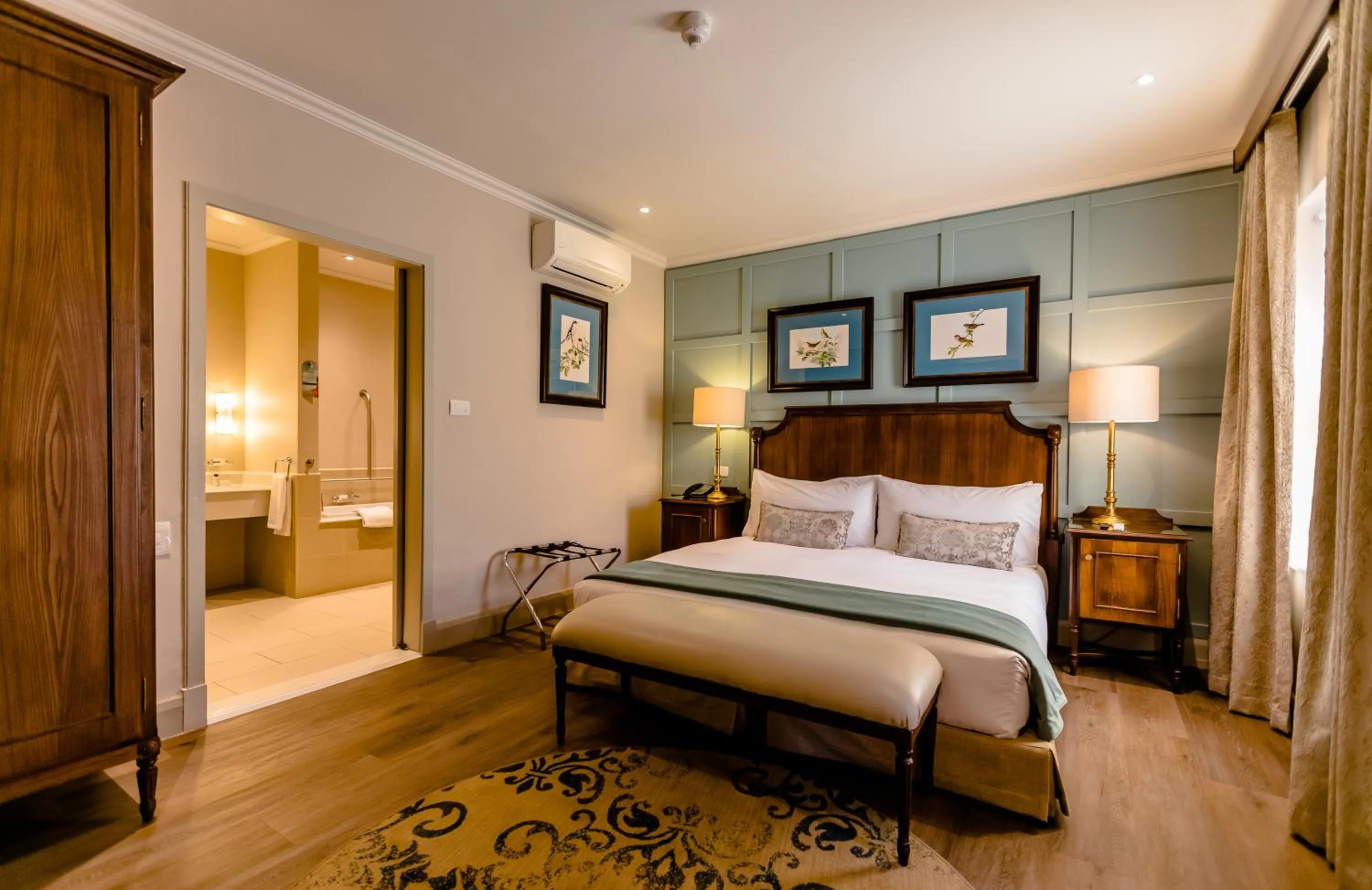 Photo of the whole room, Bed in Gold Reef City Theme Park Hotel