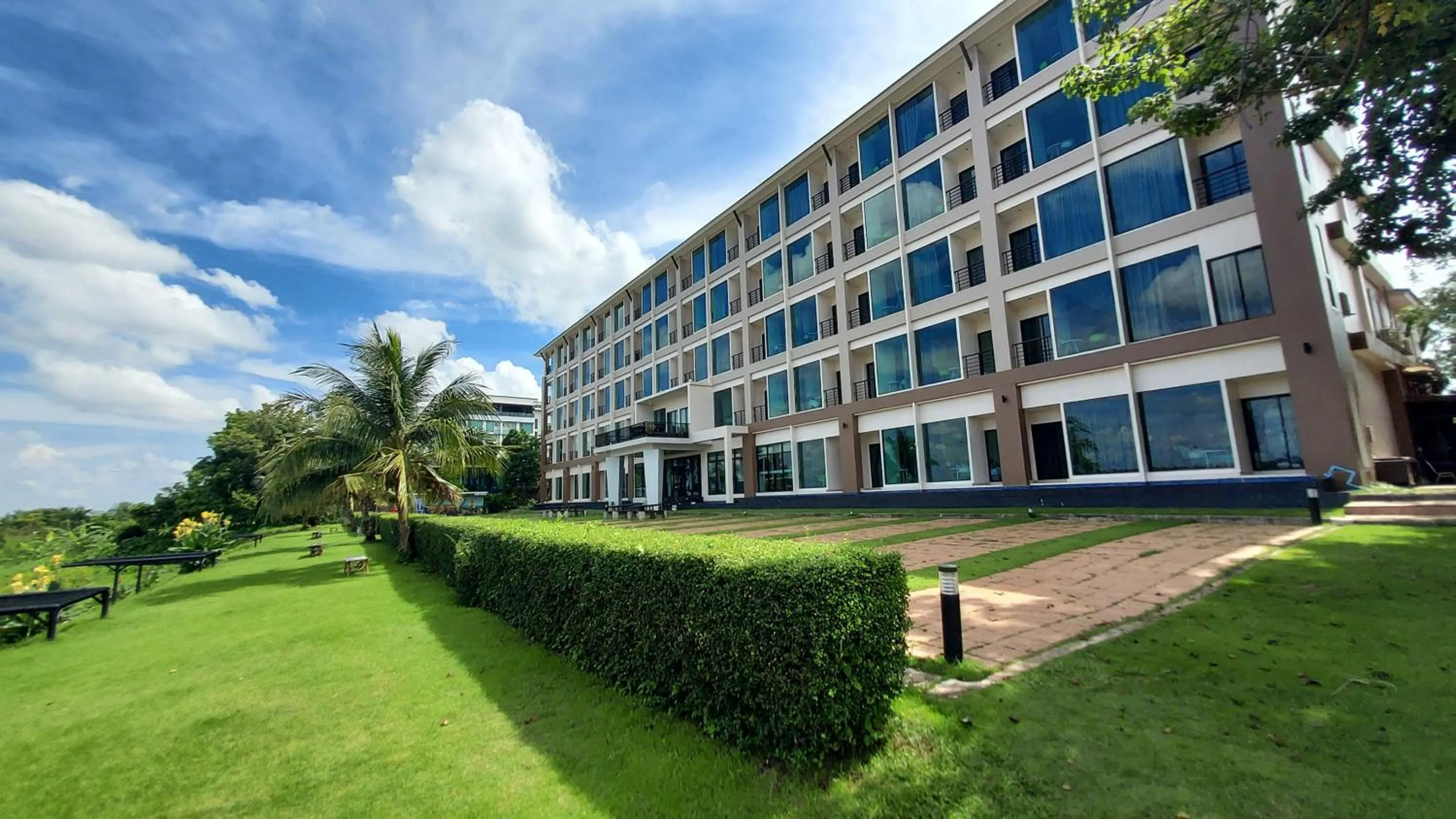 Garden view in The River Hotel