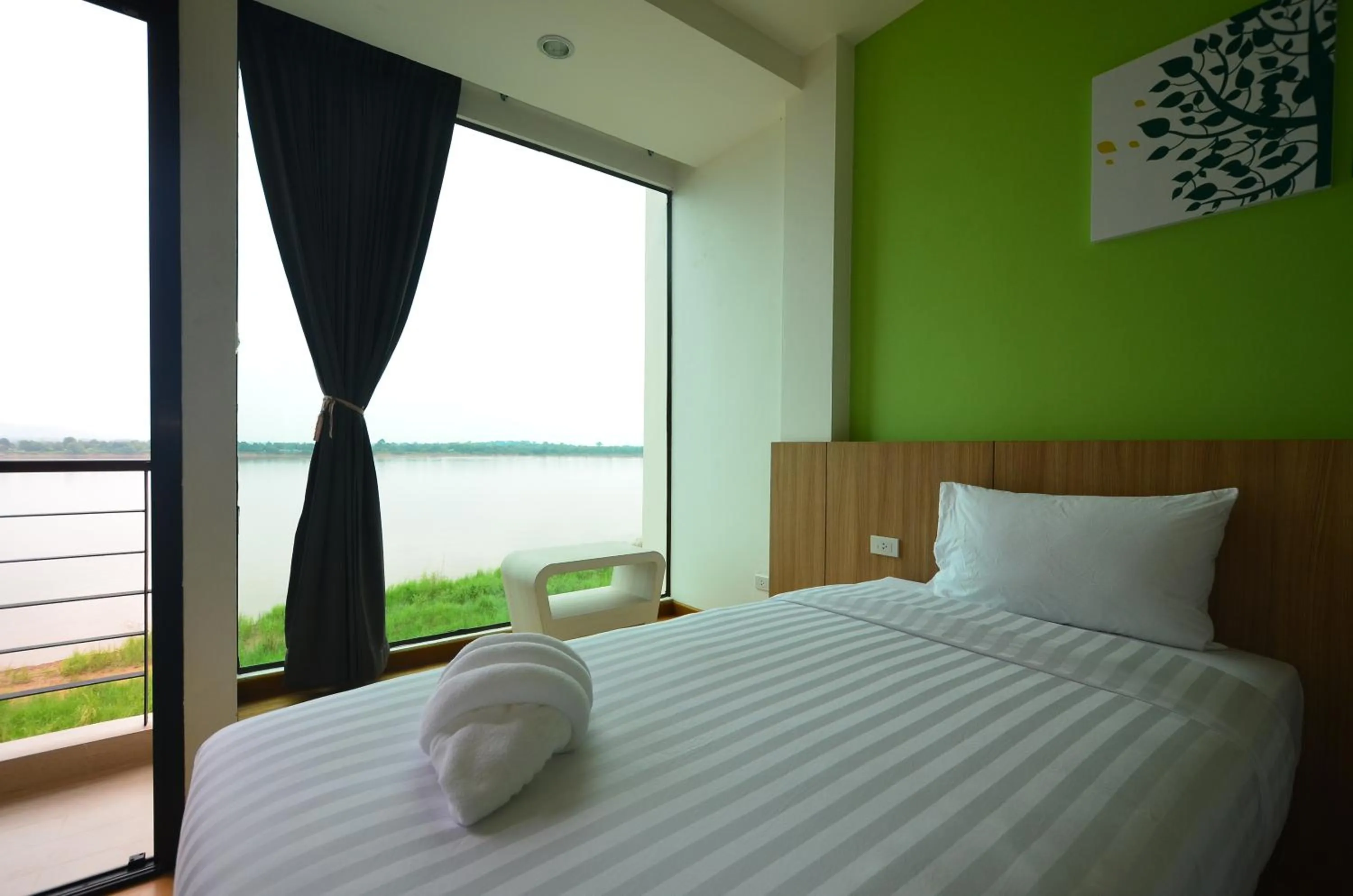 Bedroom, Bed in The River Hotel