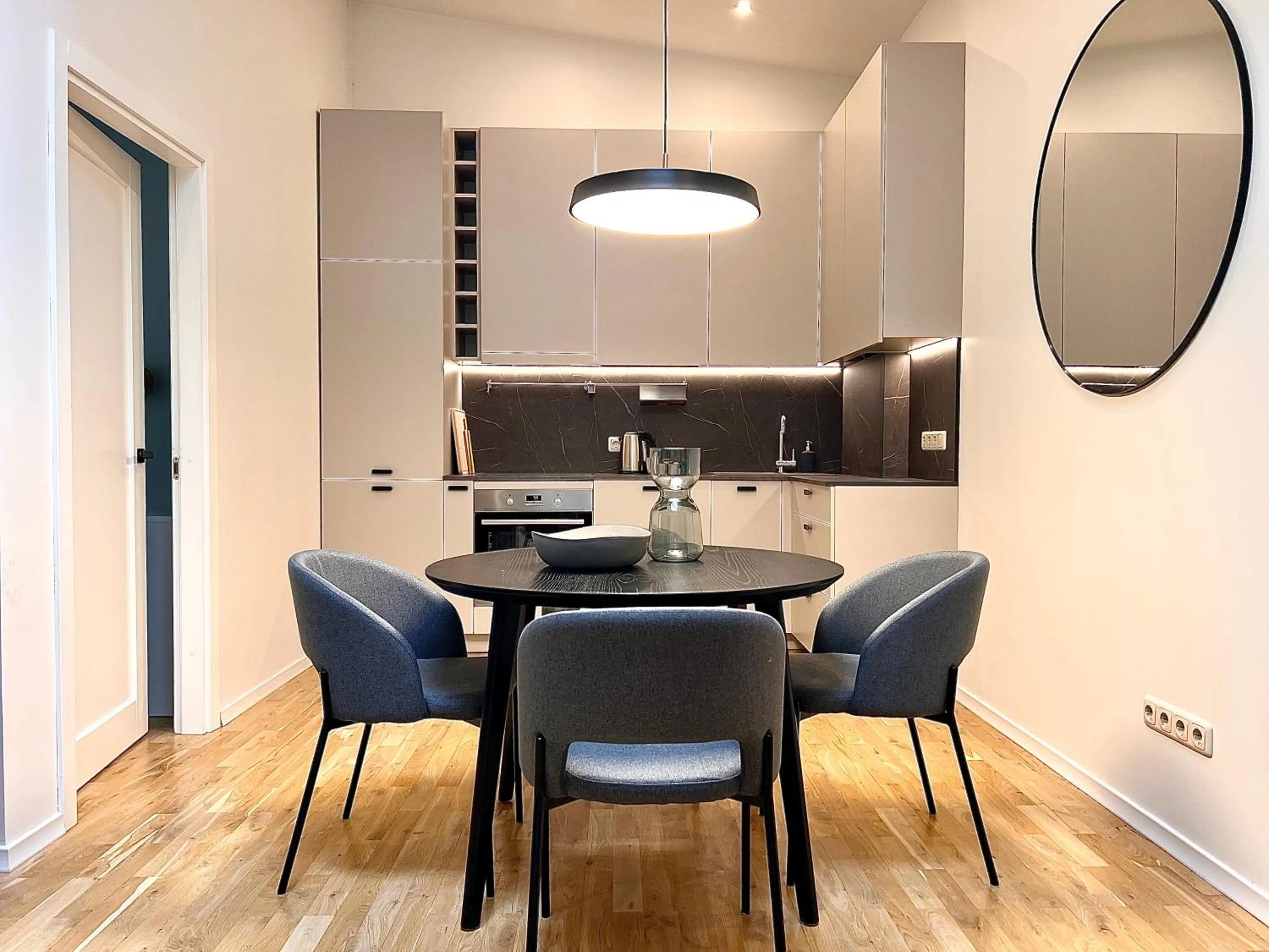 Kitchen or kitchenette in Vilnius Apartments & Suites – Old Town