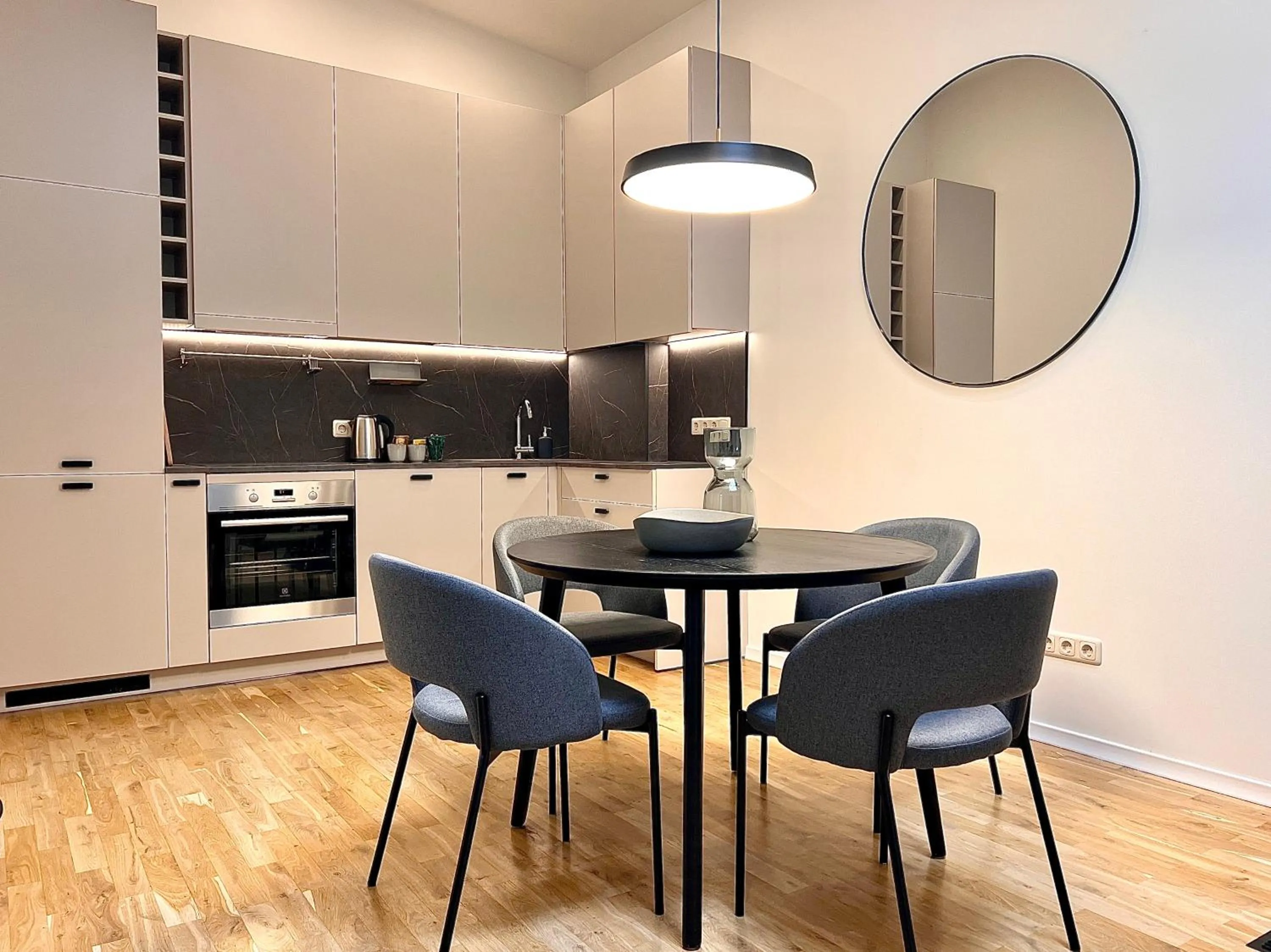 Kitchen or kitchenette in Vilnius Apartments & Suites – Old Town