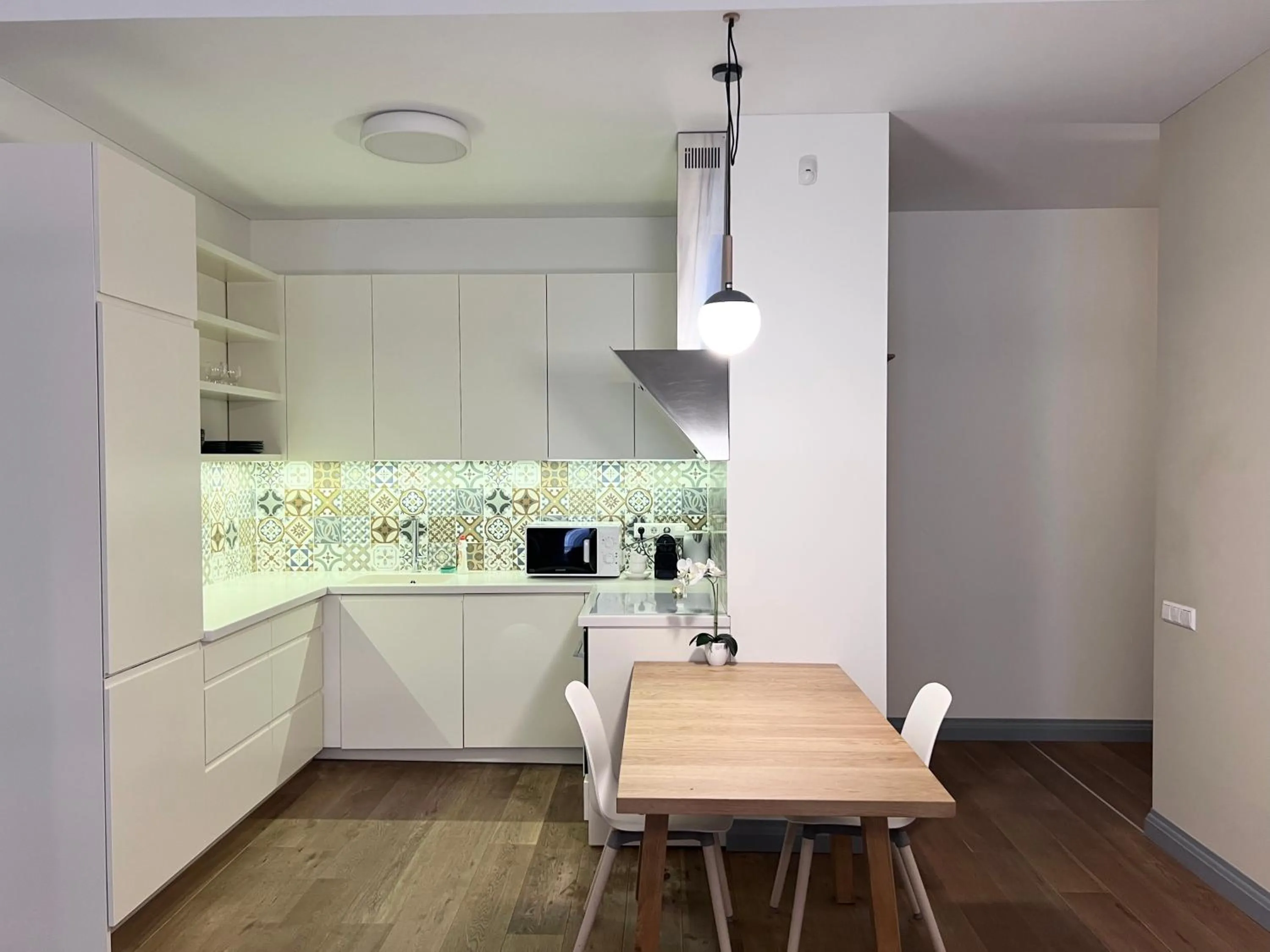 Kitchen or kitchenette in Vilnius Apartments & Suites – Old Town