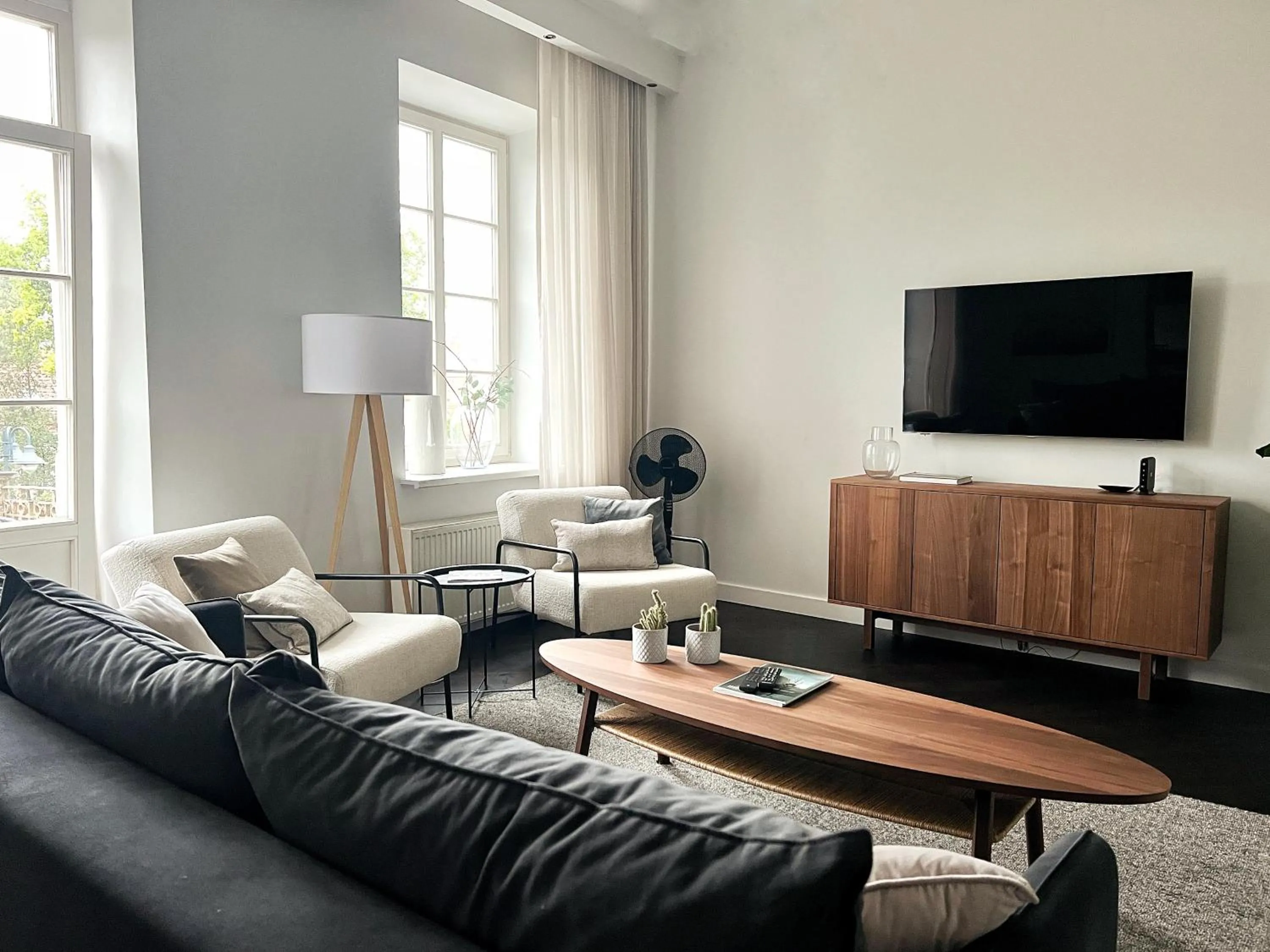 TV and multimedia in Vilnius Apartments & Suites – Old Town