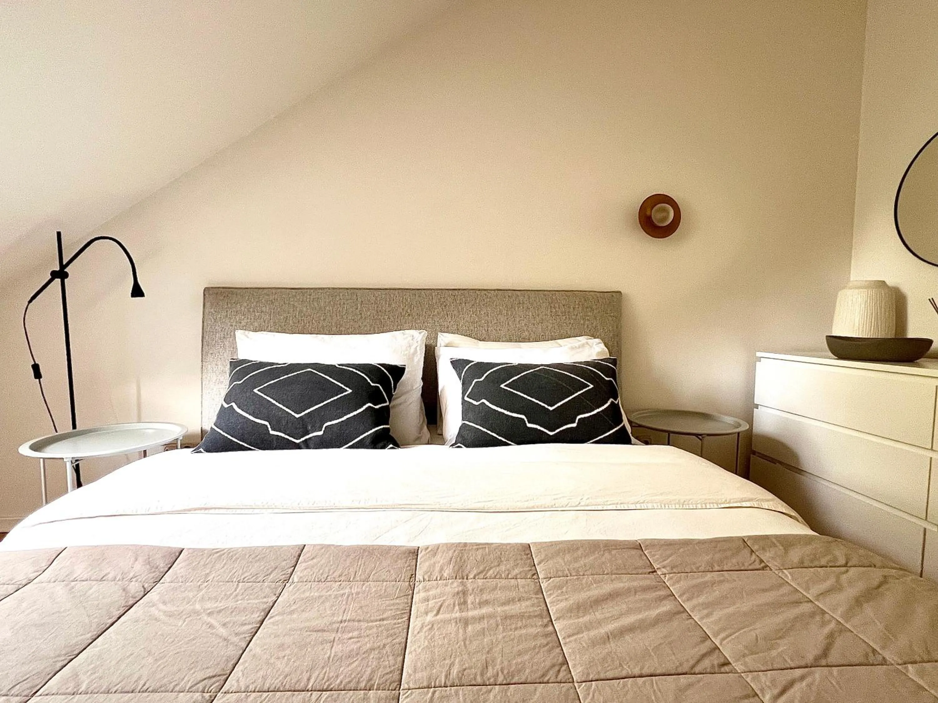 Bed in Vilnius Apartments & Suites – Old Town
