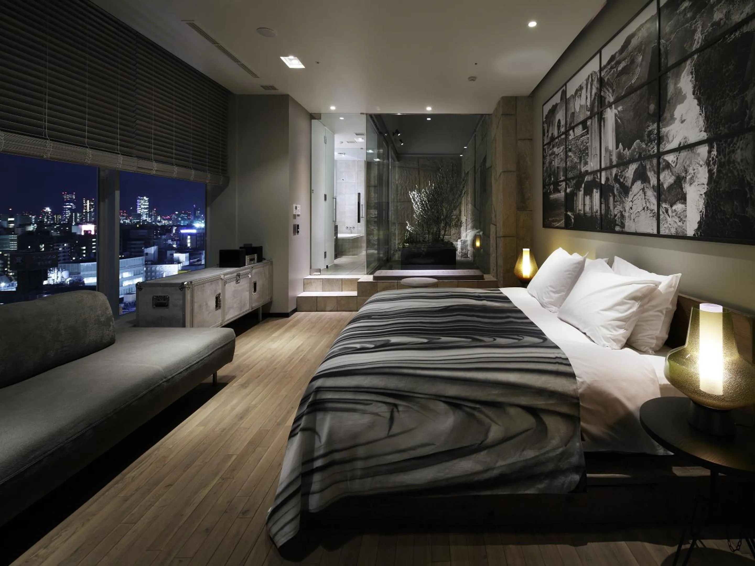 Photo of the whole room, Bed in Shinjuku Granbell Hotel