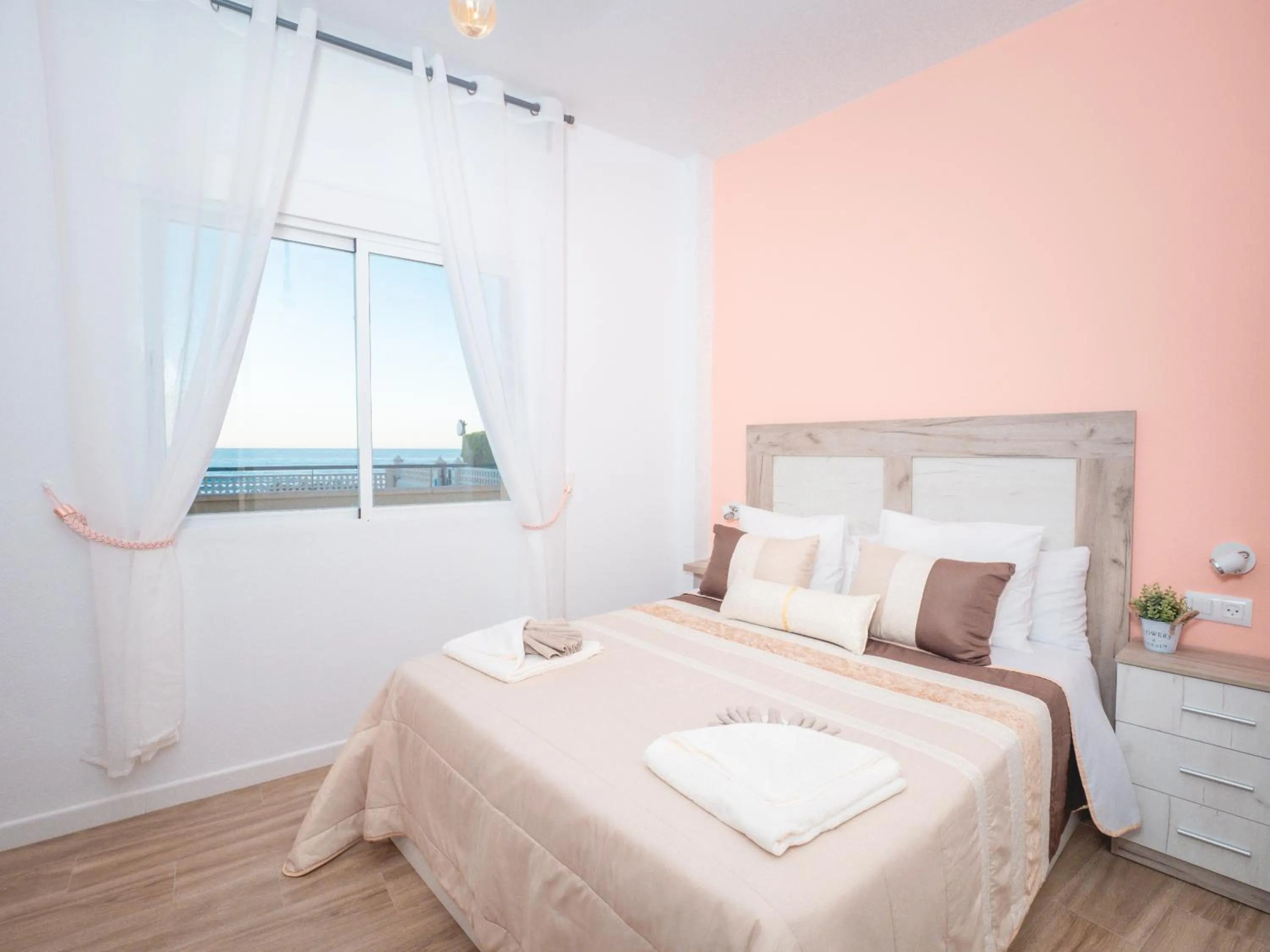 Apartamentos El Calón Playa