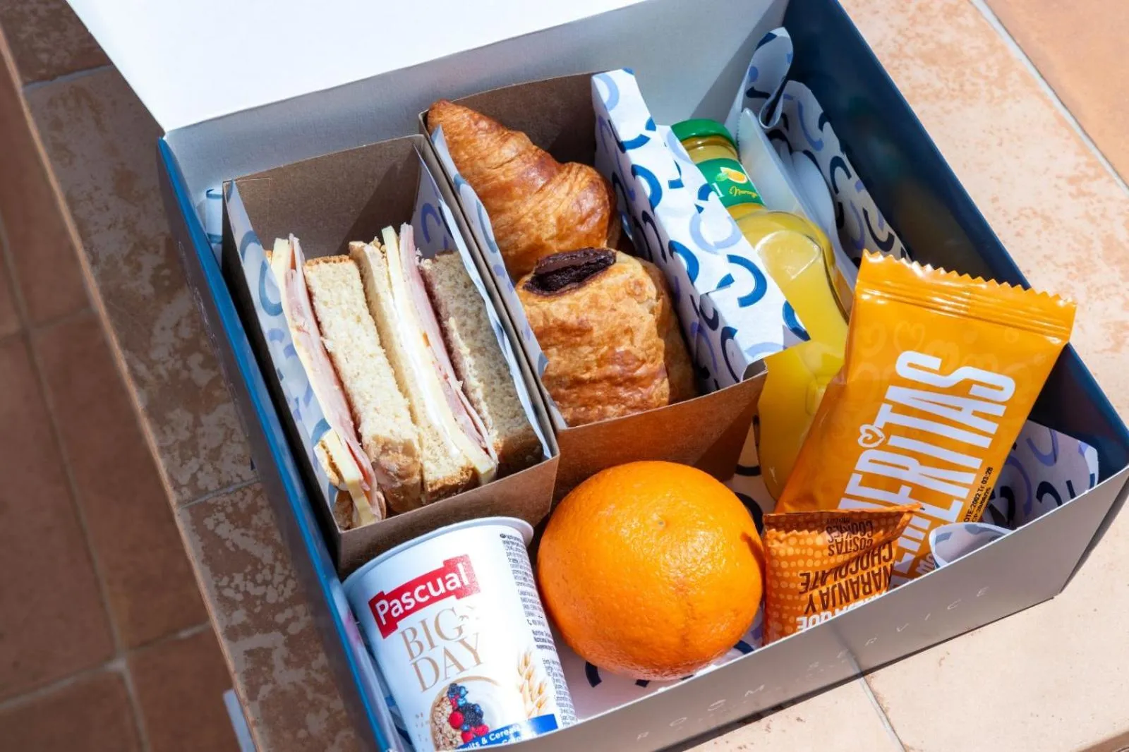 Breakfast in MDD4 Health Experience Hotel - Adults Only