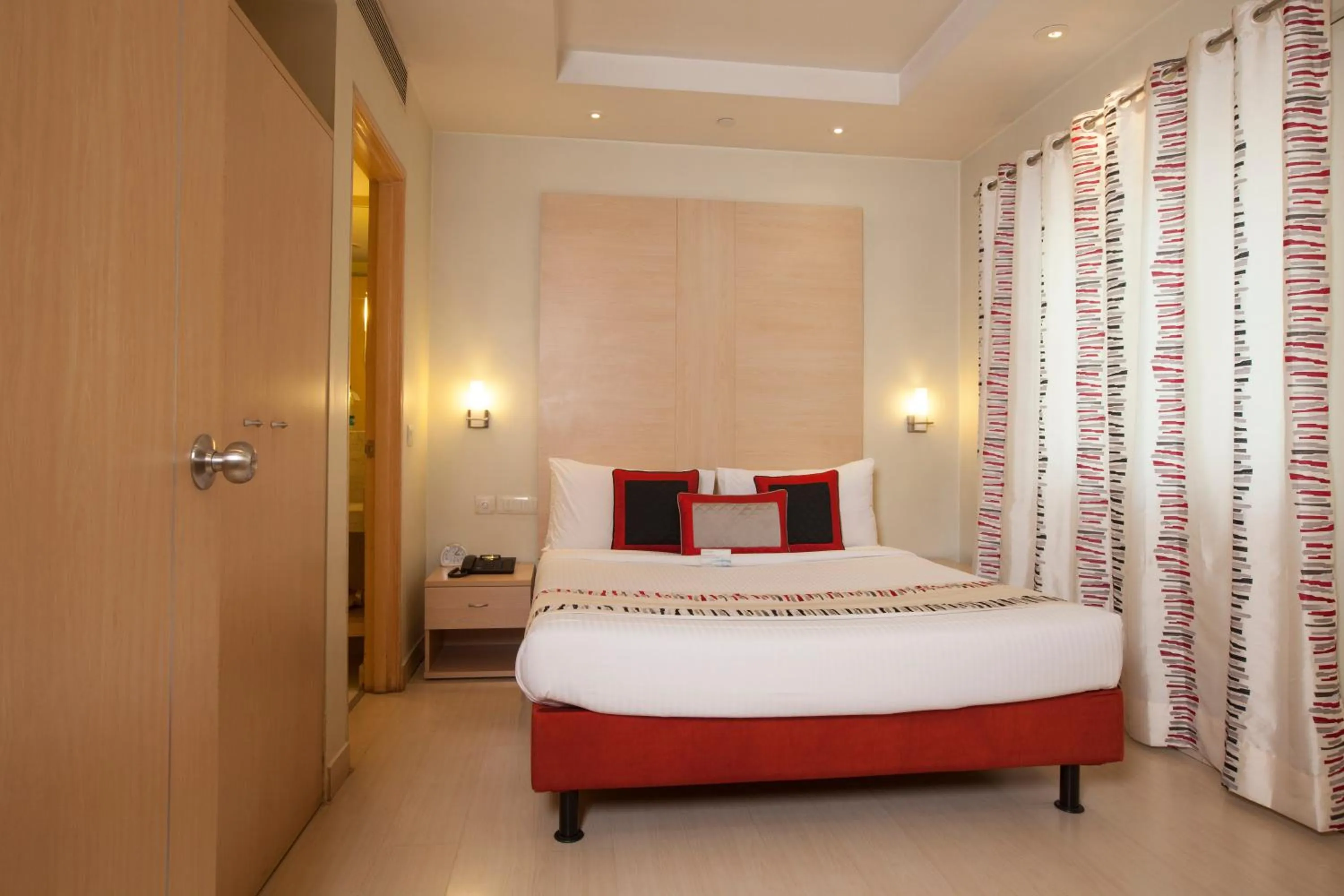 Bedroom, Bed in Avalon Courtyard Residence Suites