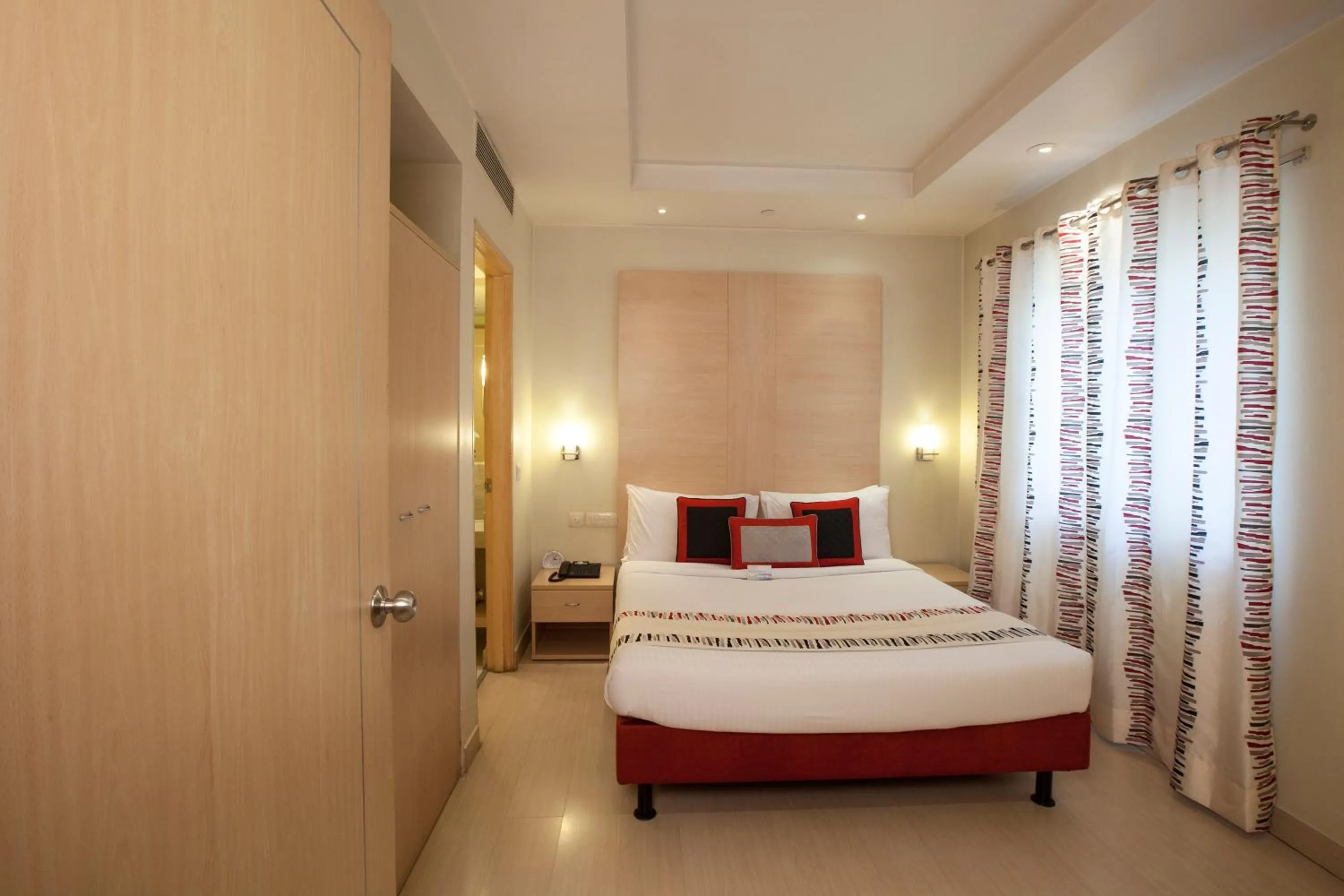 Bedroom, Bed in Avalon Courtyard Residence Suites