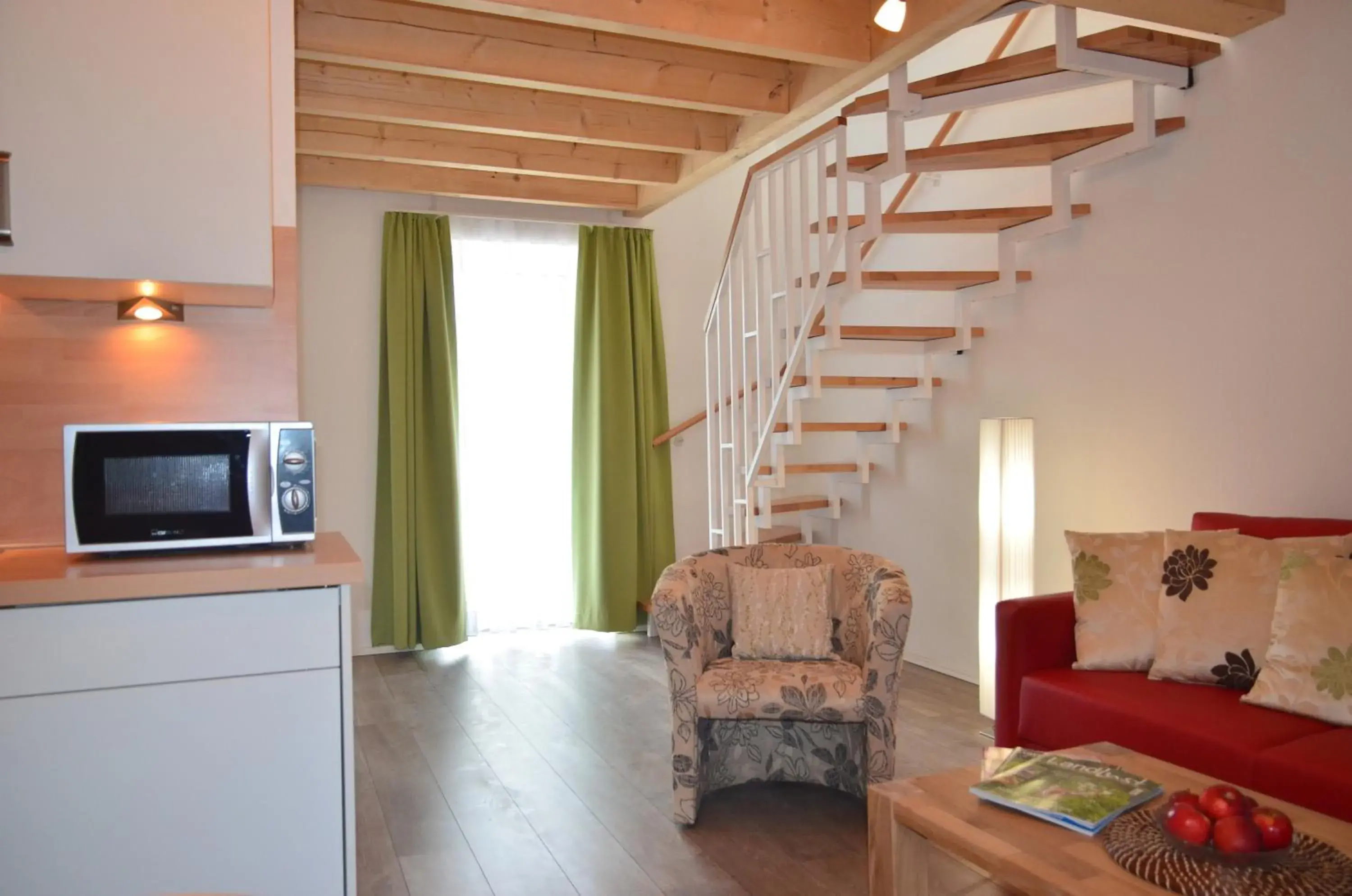 Two-Bedroom Apartment with Balcony in Burg Blens Two-Bedroom Apartment with Balcony in Burg Blens