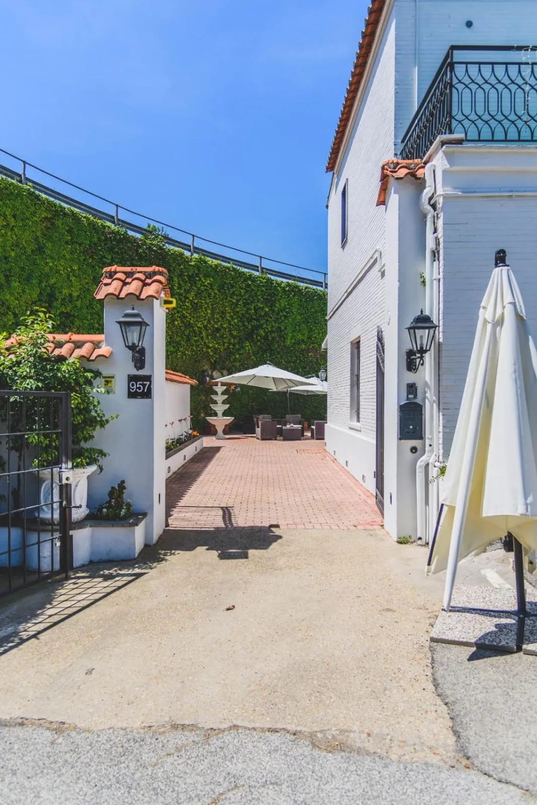 Facade/entrance, Property Building in CANELLA HOTEL