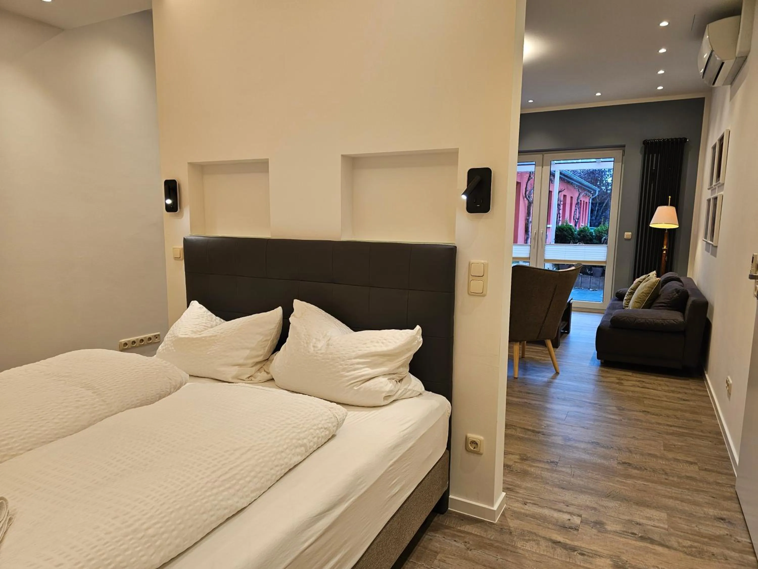 Bed in Appartement Vermietung Brunner