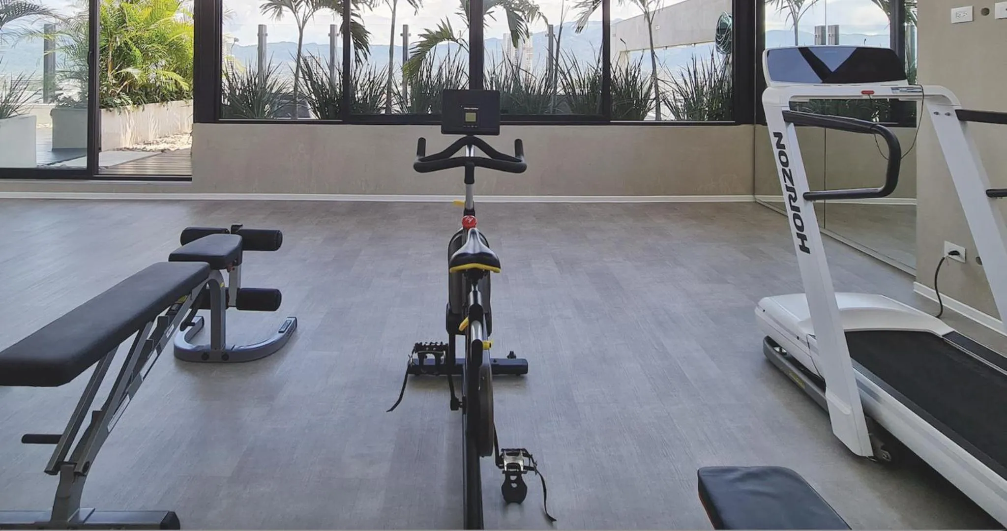 Fitness centre/facilities in BEE Suites San José - Escalante