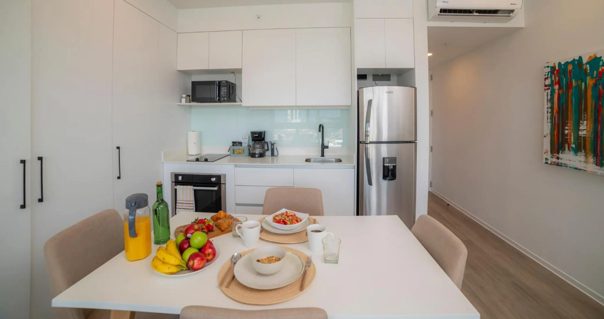 kitchen in BEE Suites San José - Escalante