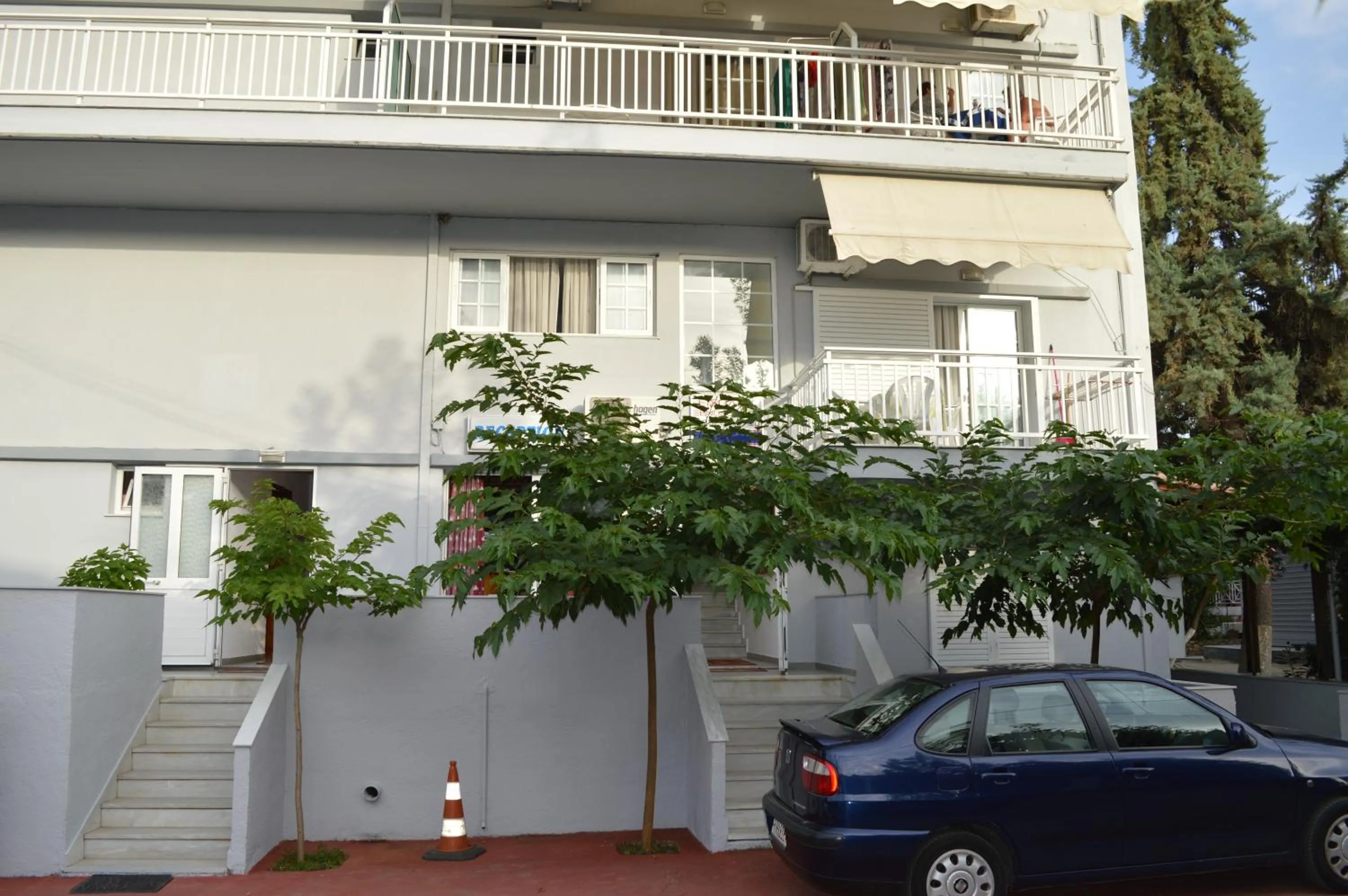 Facade/entrance in Galanis Studios and Apartments