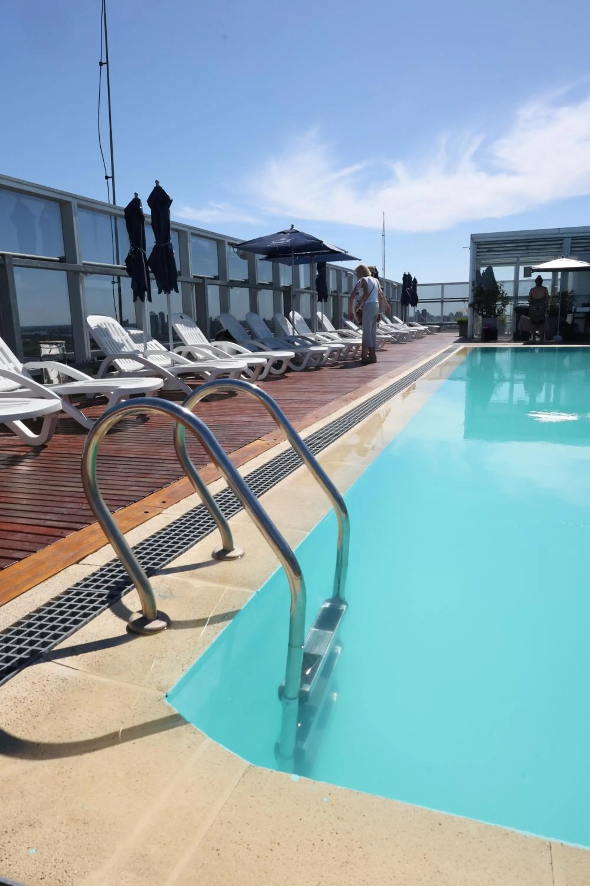 Swimming pool in Hotel UNL-ATE
