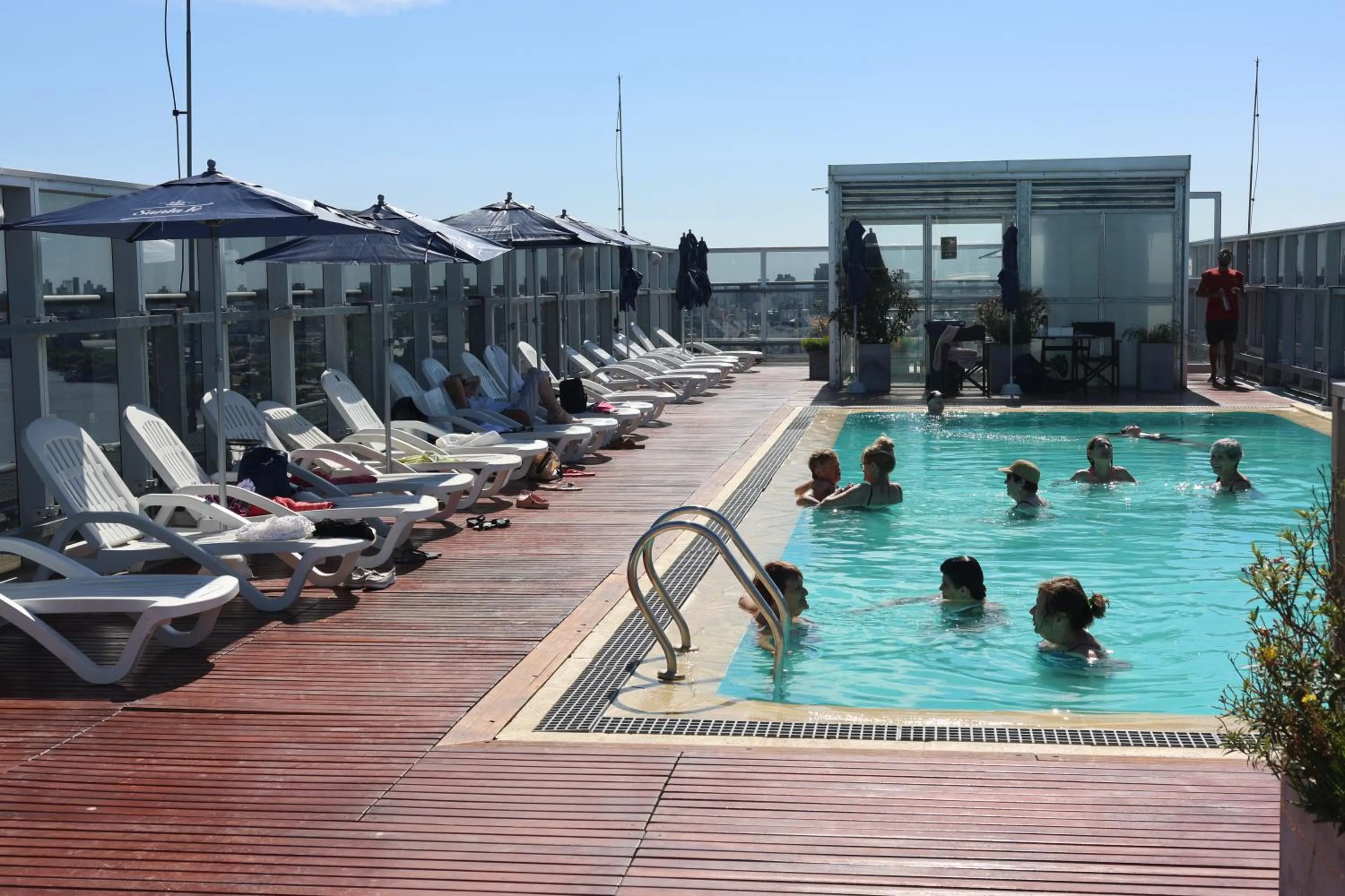 Swimming pool in Hotel UNL-ATE