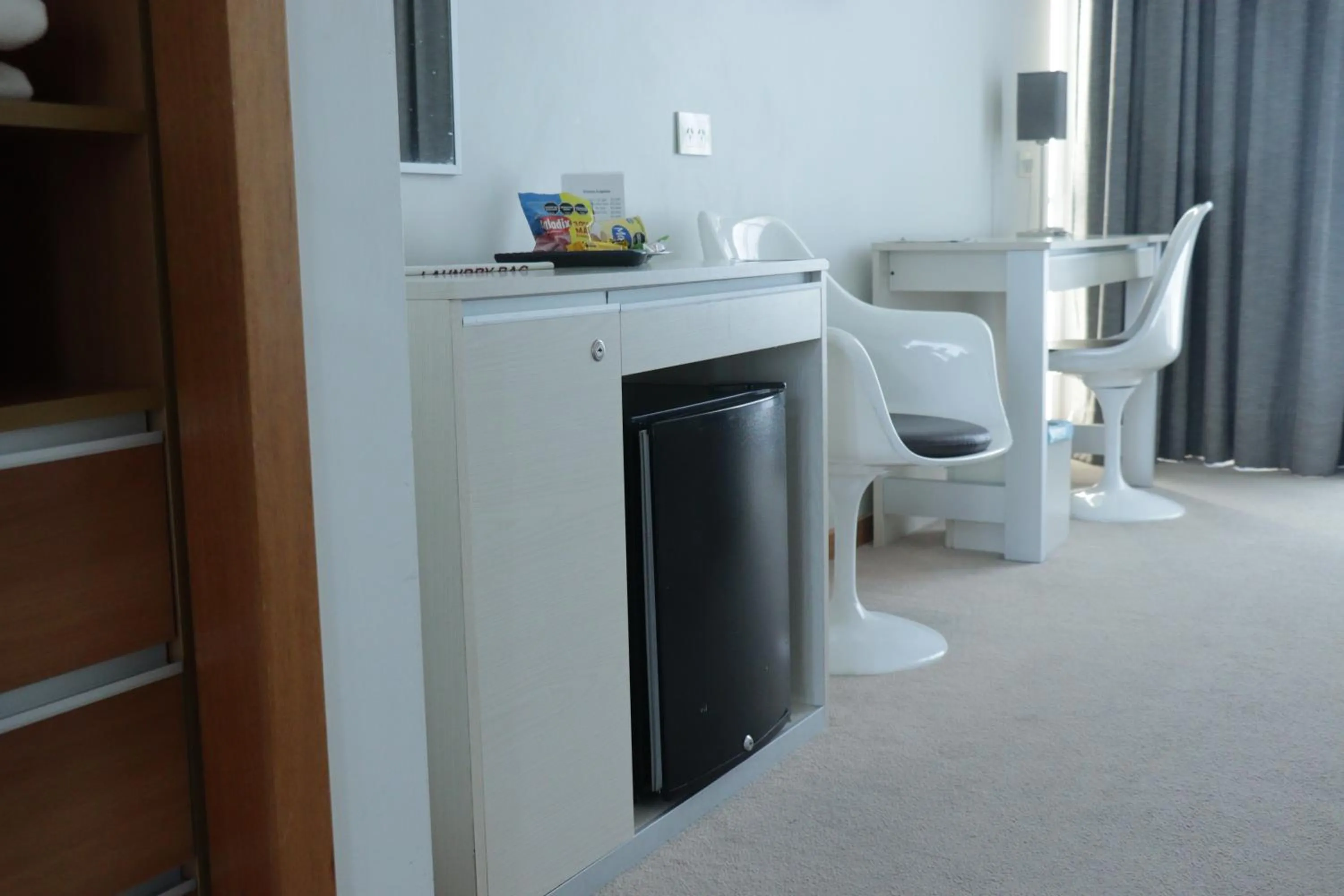 minibar in Hotel UNL-ATE