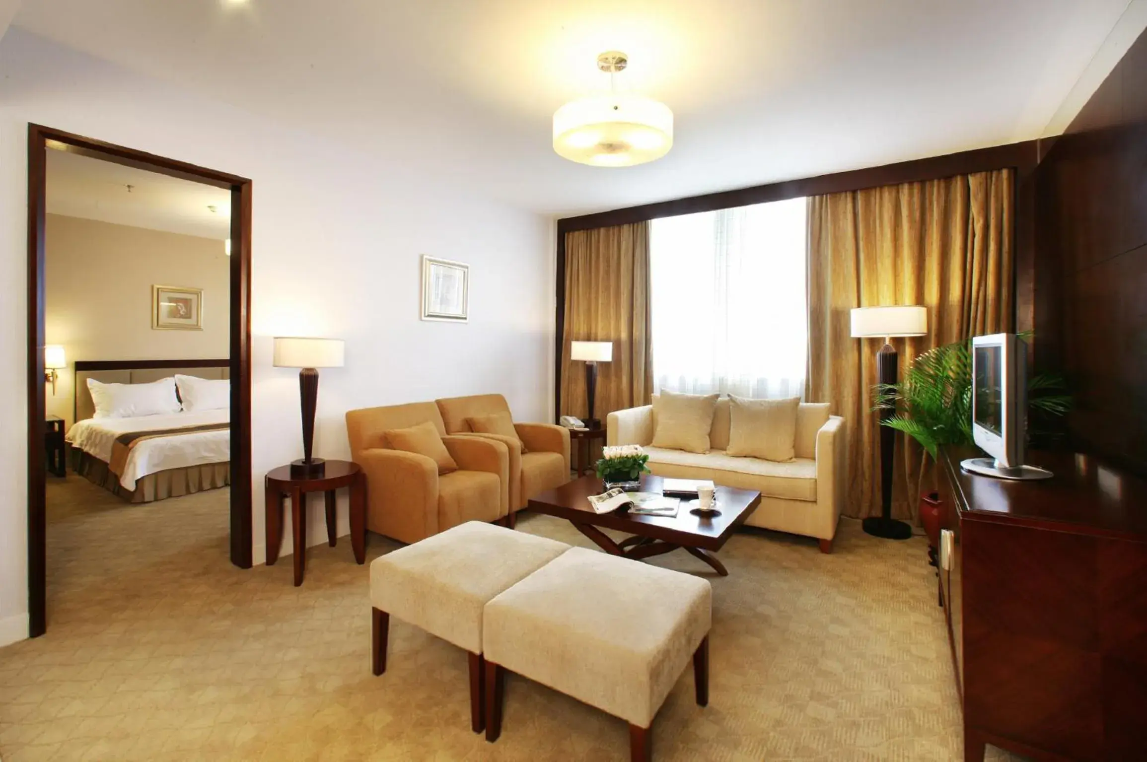 Day, Bed in Liuhua Hotel Day, Bed in Liuhua Hotel