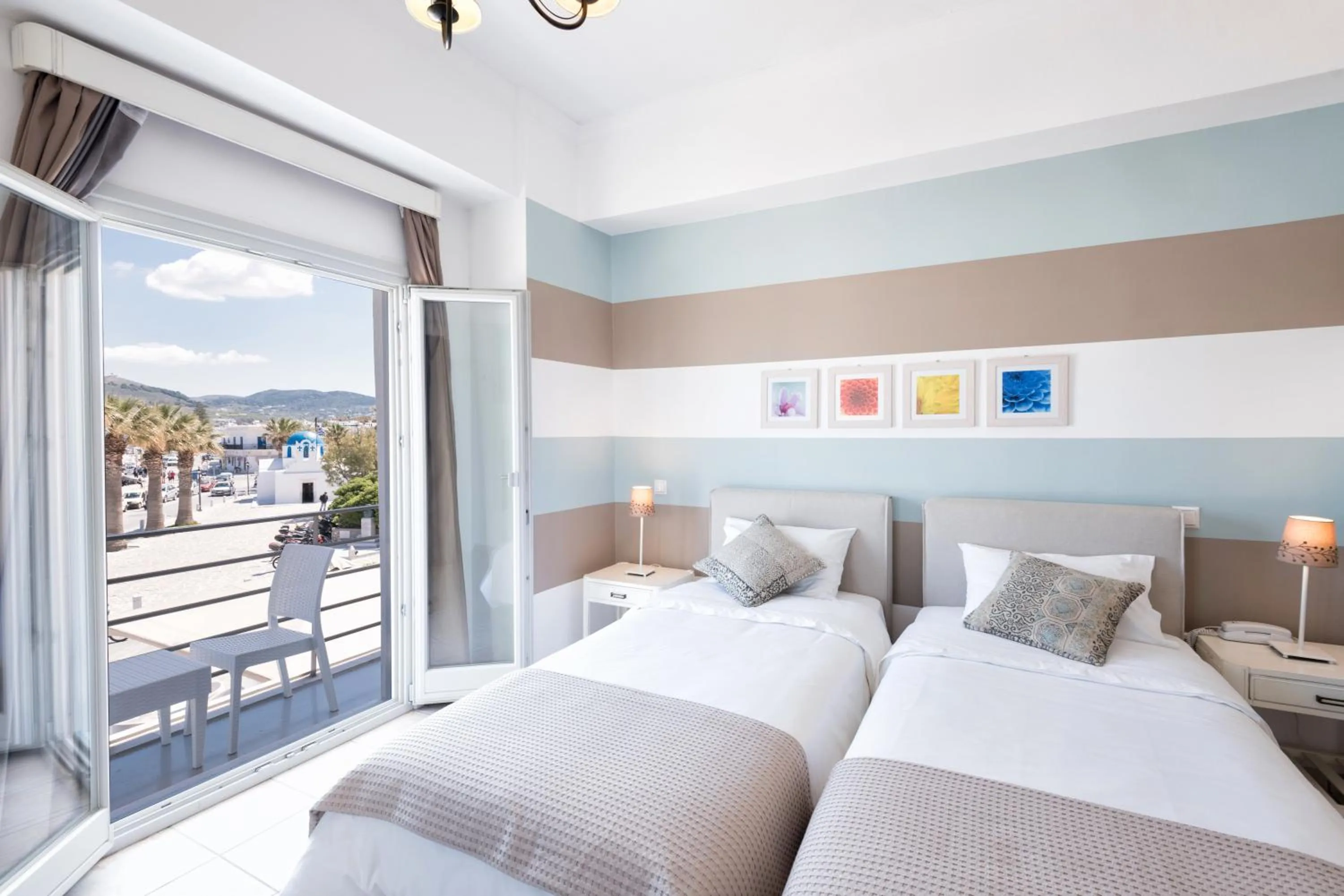 Nearby landmark, Bed in Hotel Oasis