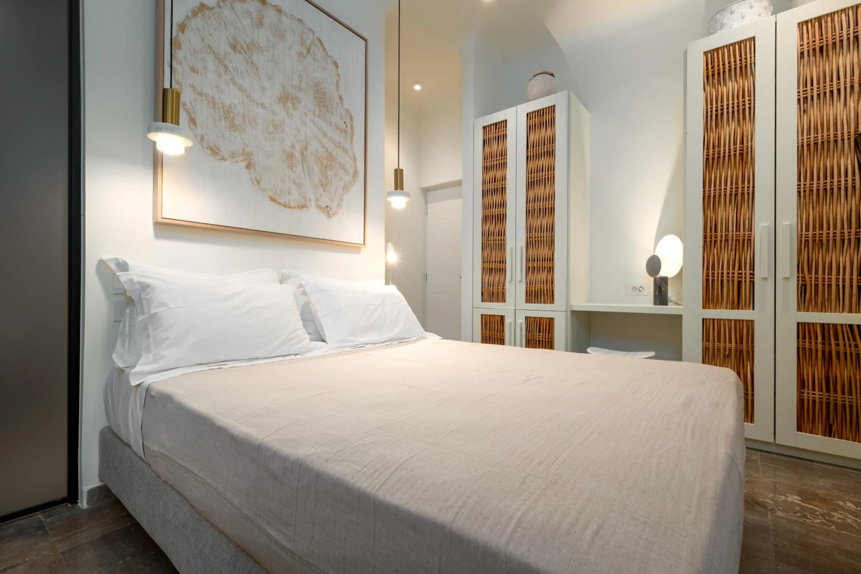 Bedroom, Bed in Hotel Oasis