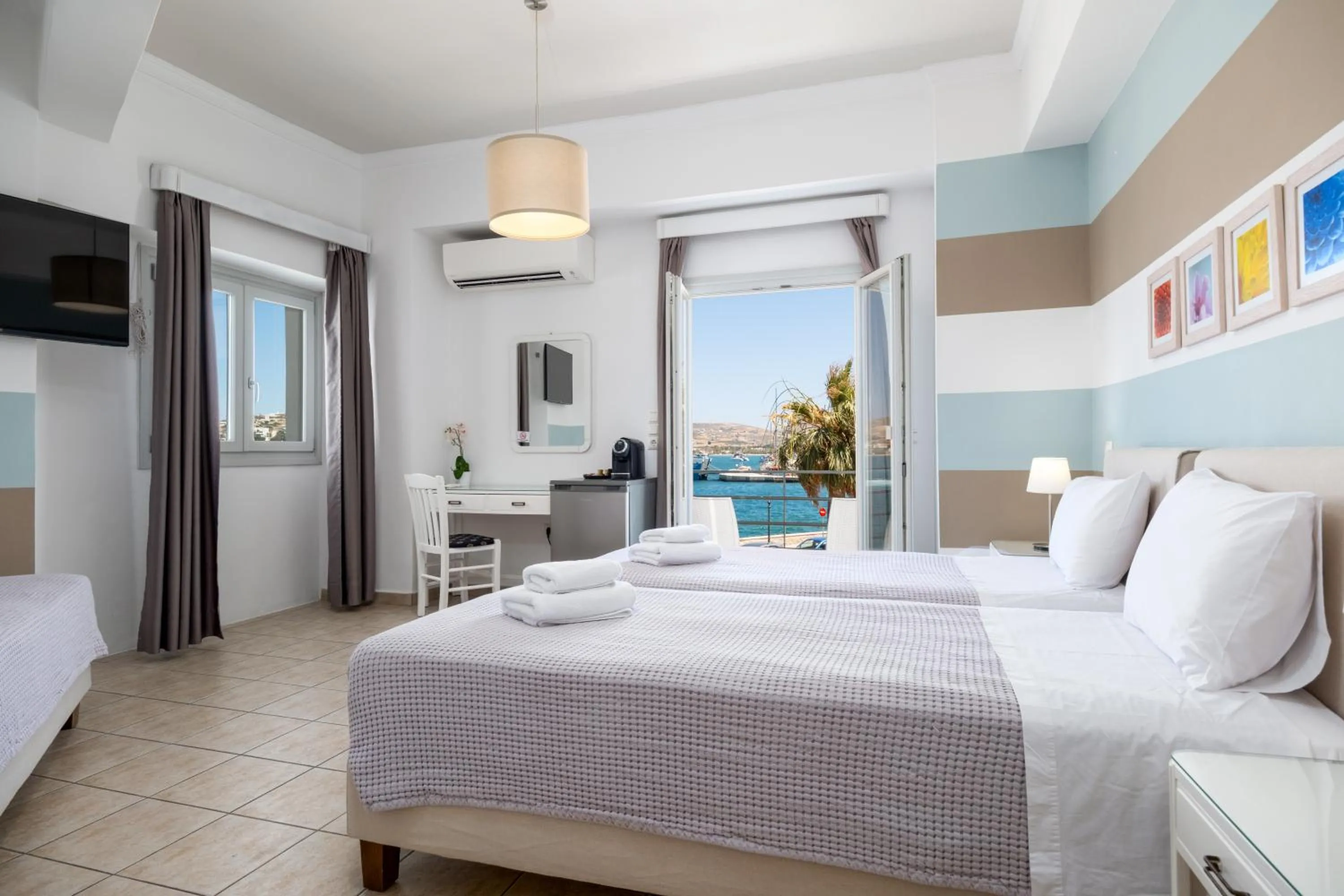 Bedroom, Bed in Hotel Oasis