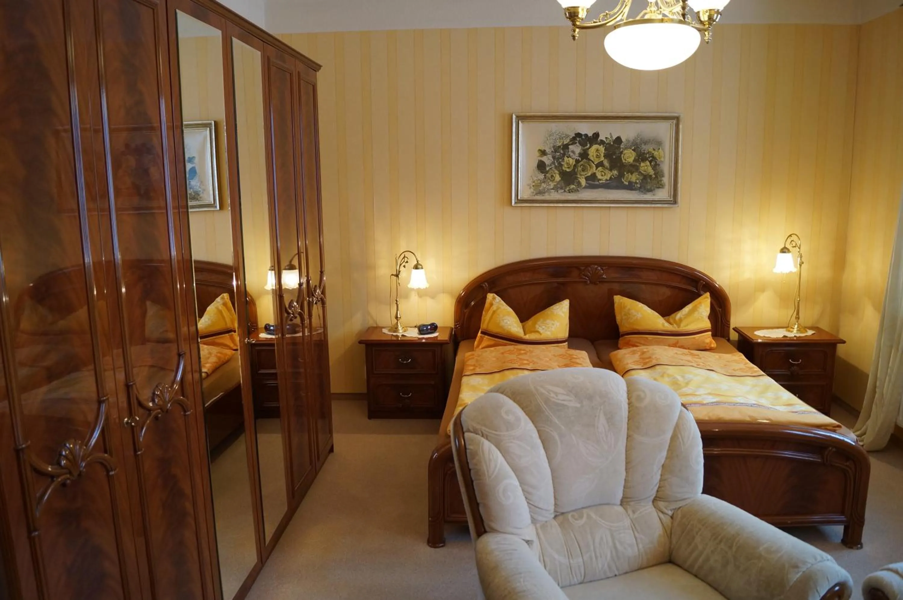 Photo of the whole room, Bed in Pension Wegerich