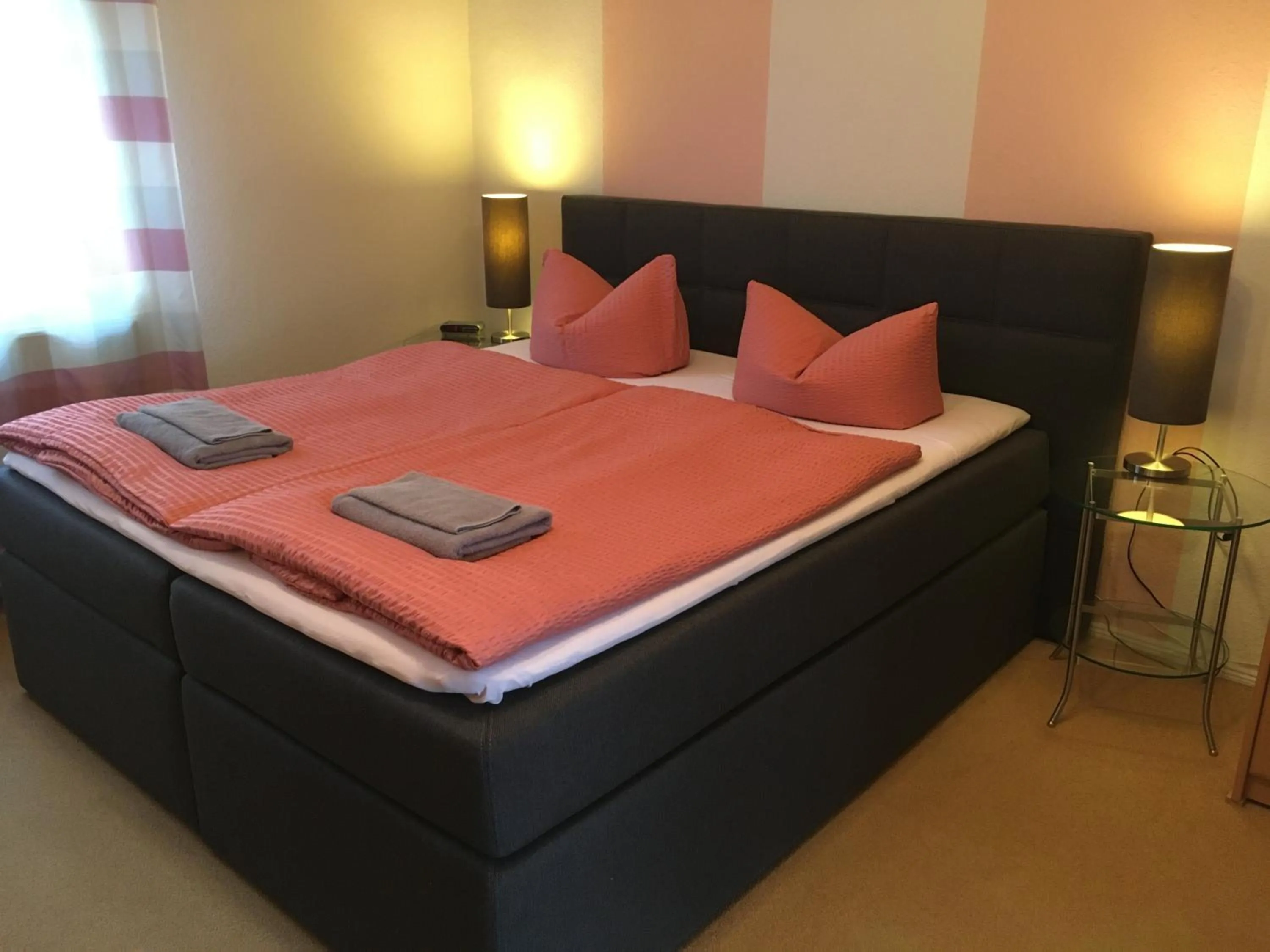 Photo of the whole room, Bed in Pension Wegerich