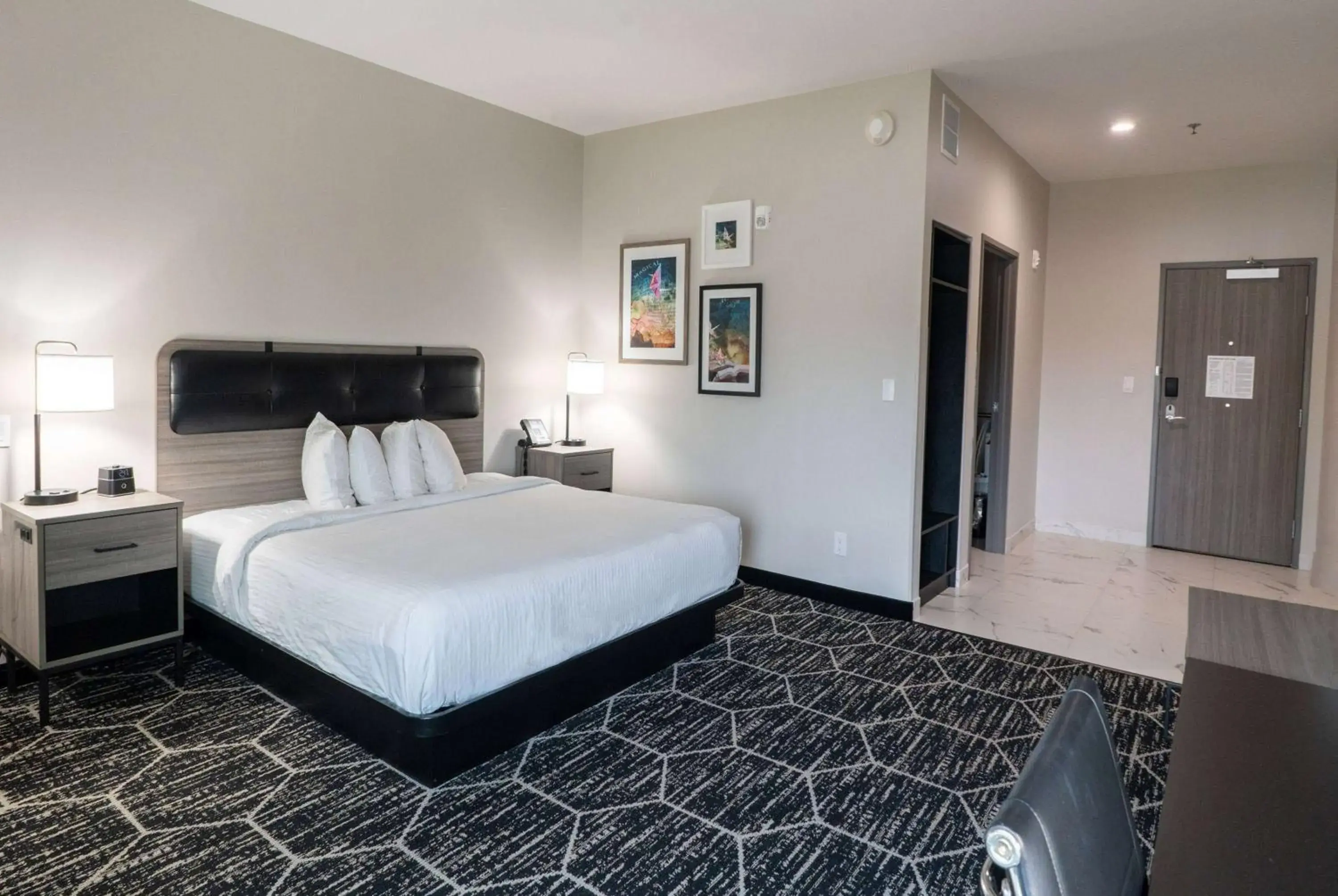 King Room - Non-Smoking in La Quinta Inn & Suites by Wyndham Corpus Christi Southeast King Room - Non-Smoking in La Quinta Inn & Suites by Wyndham Corpus Christi Southeast