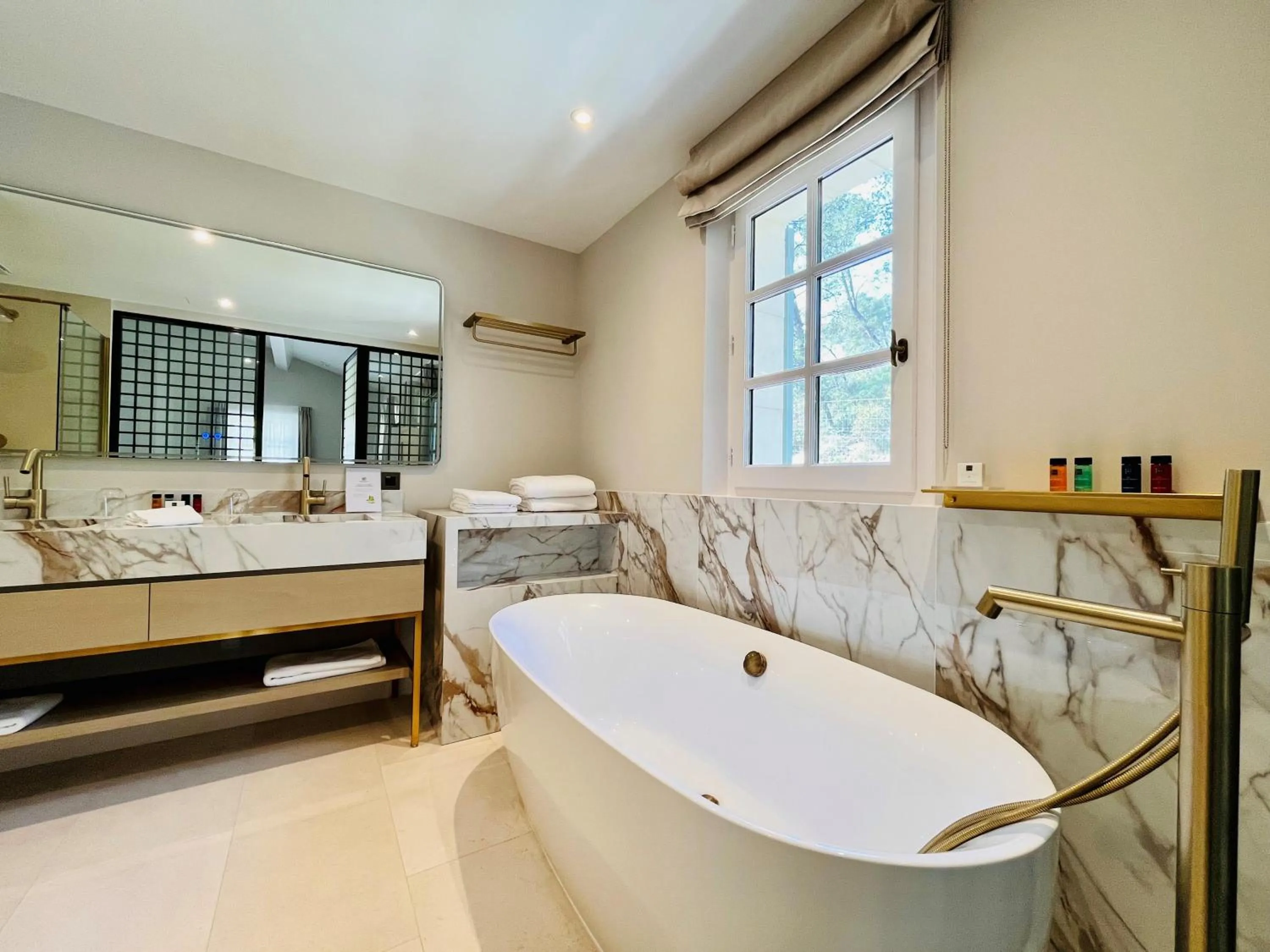 Steam room in Domaine de Valmouriane