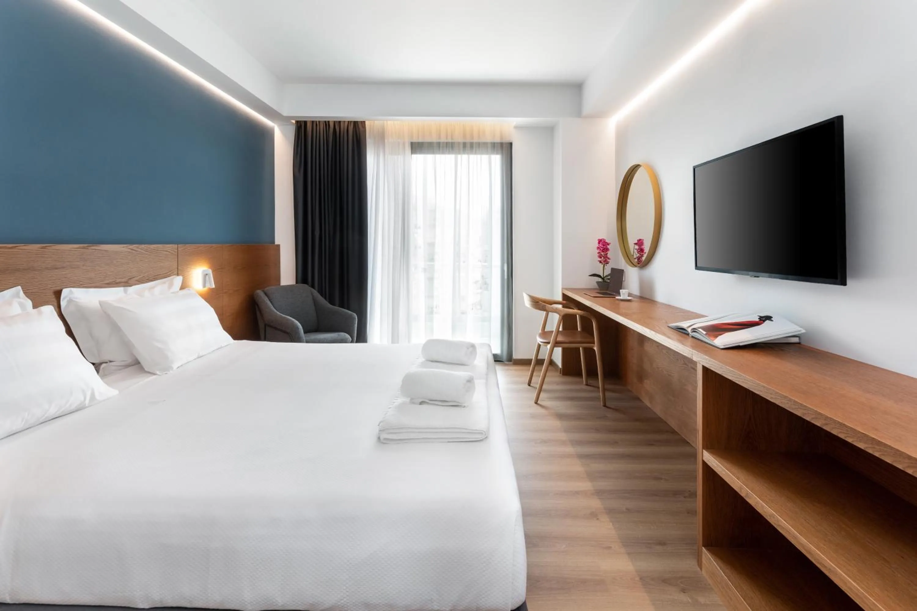 Bed in DAYS City Suites