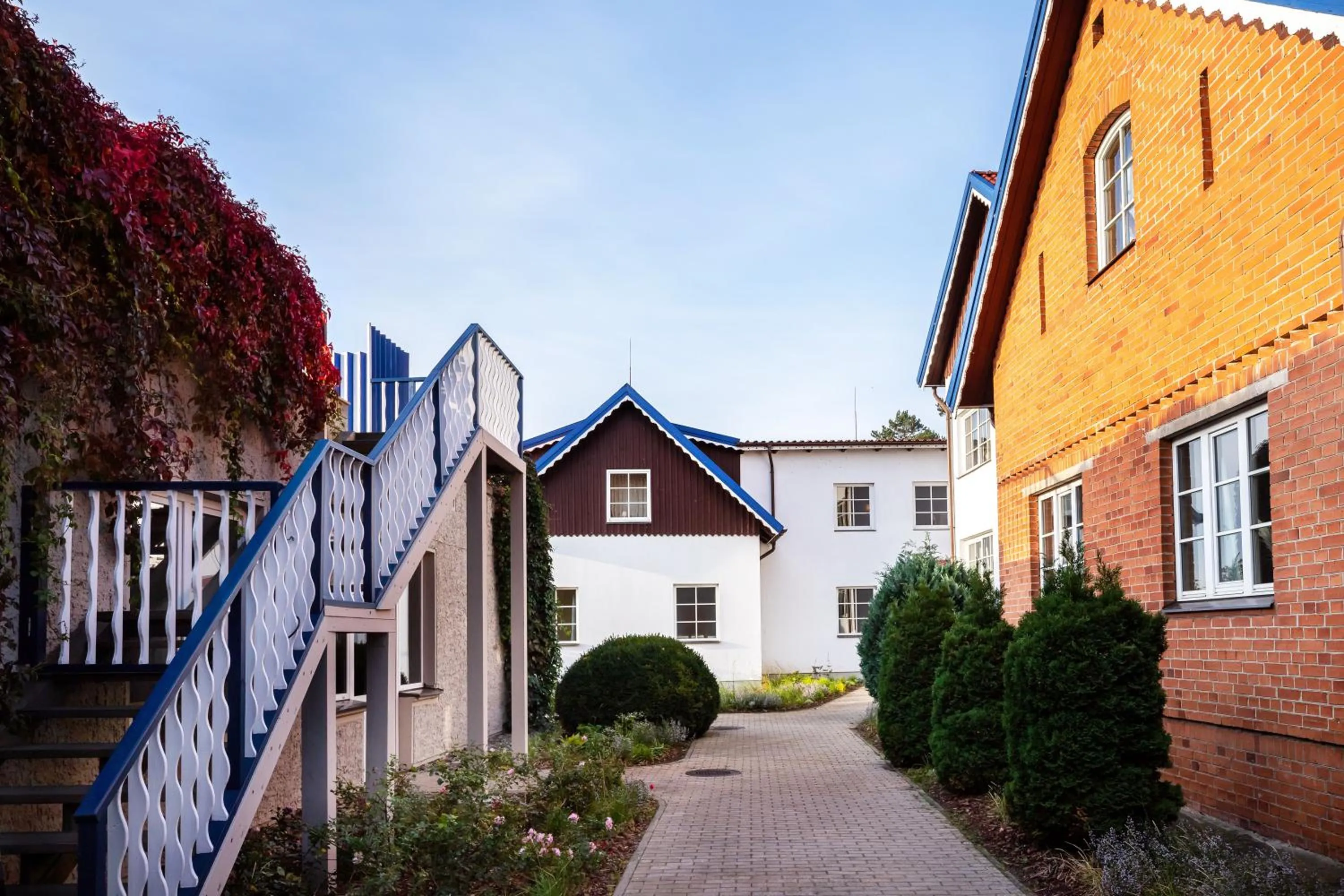 Property building in Nidos Banga