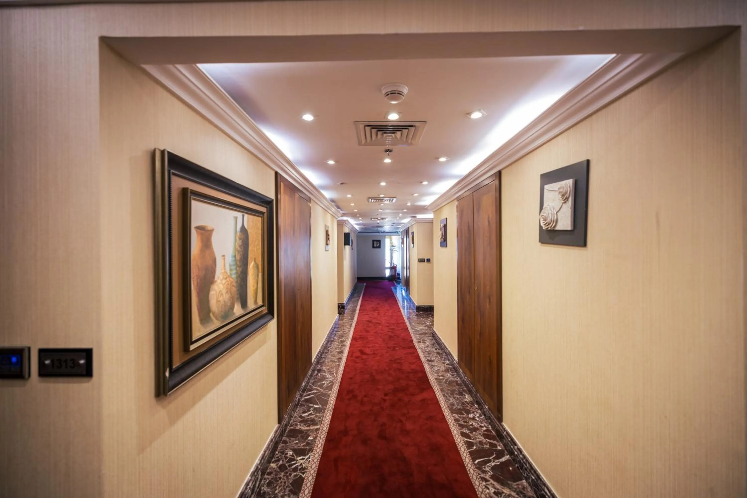 Restaurant/places to eat in Jeddah Grand Hotel