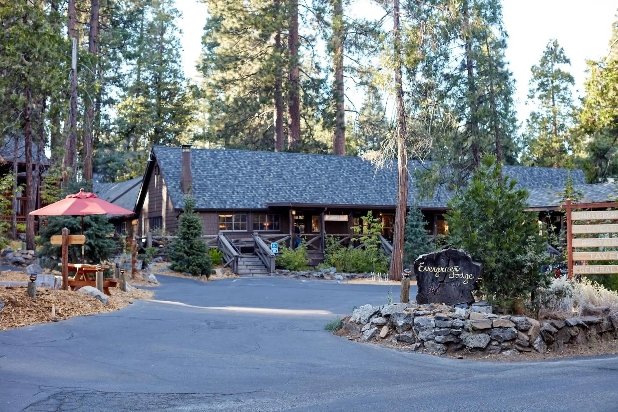 Property building in Evergreen Lodge at Yosemite Property building in Evergreen Lodge at Yosemite