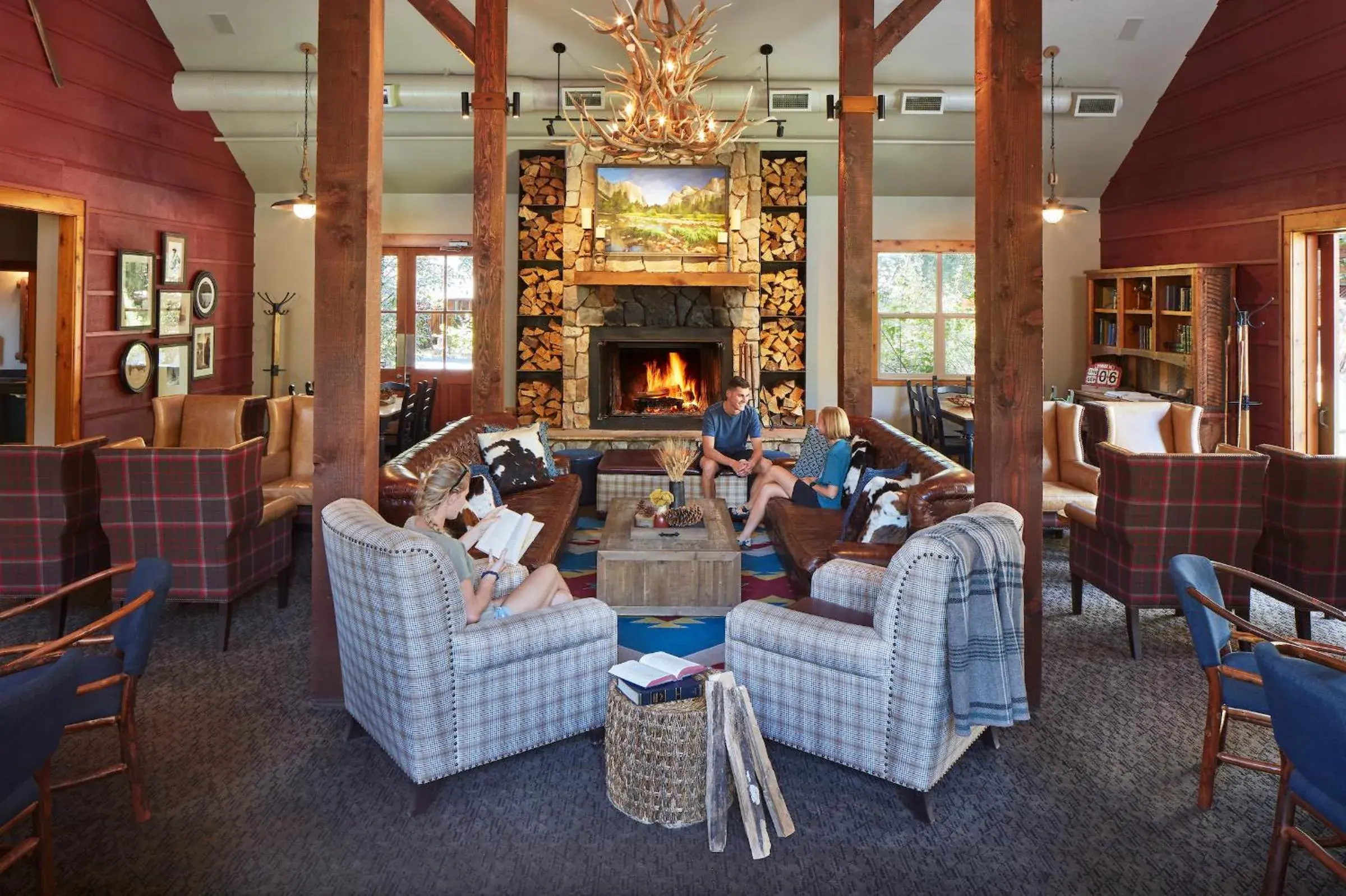 Lounge or bar in Evergreen Lodge at Yosemite Lounge or bar in Evergreen Lodge at Yosemite