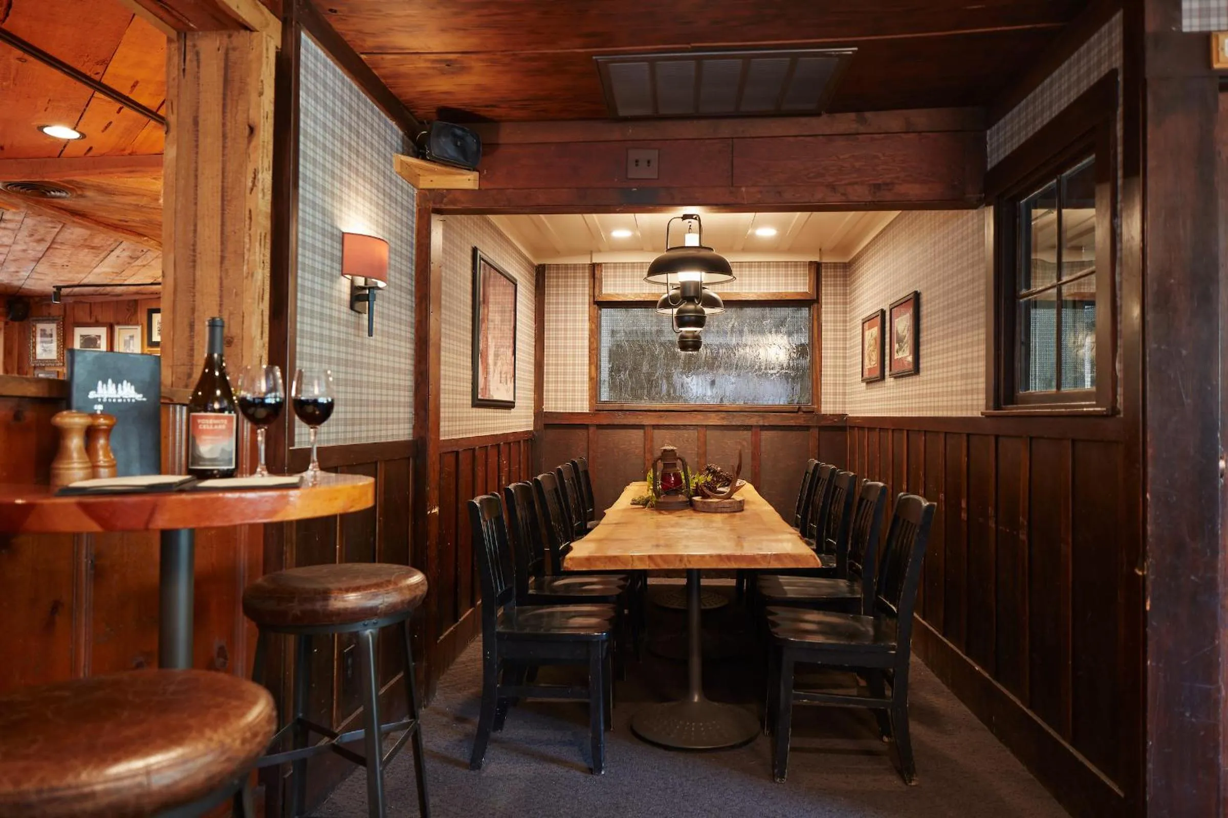 Restaurant/places to eat in Evergreen Lodge at Yosemite