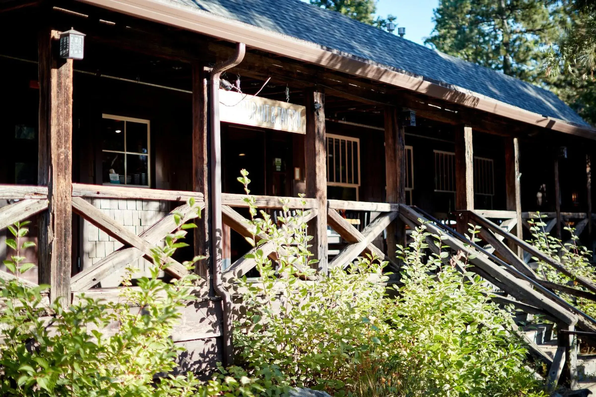 Property building in Evergreen Lodge at Yosemite Property building in Evergreen Lodge at Yosemite