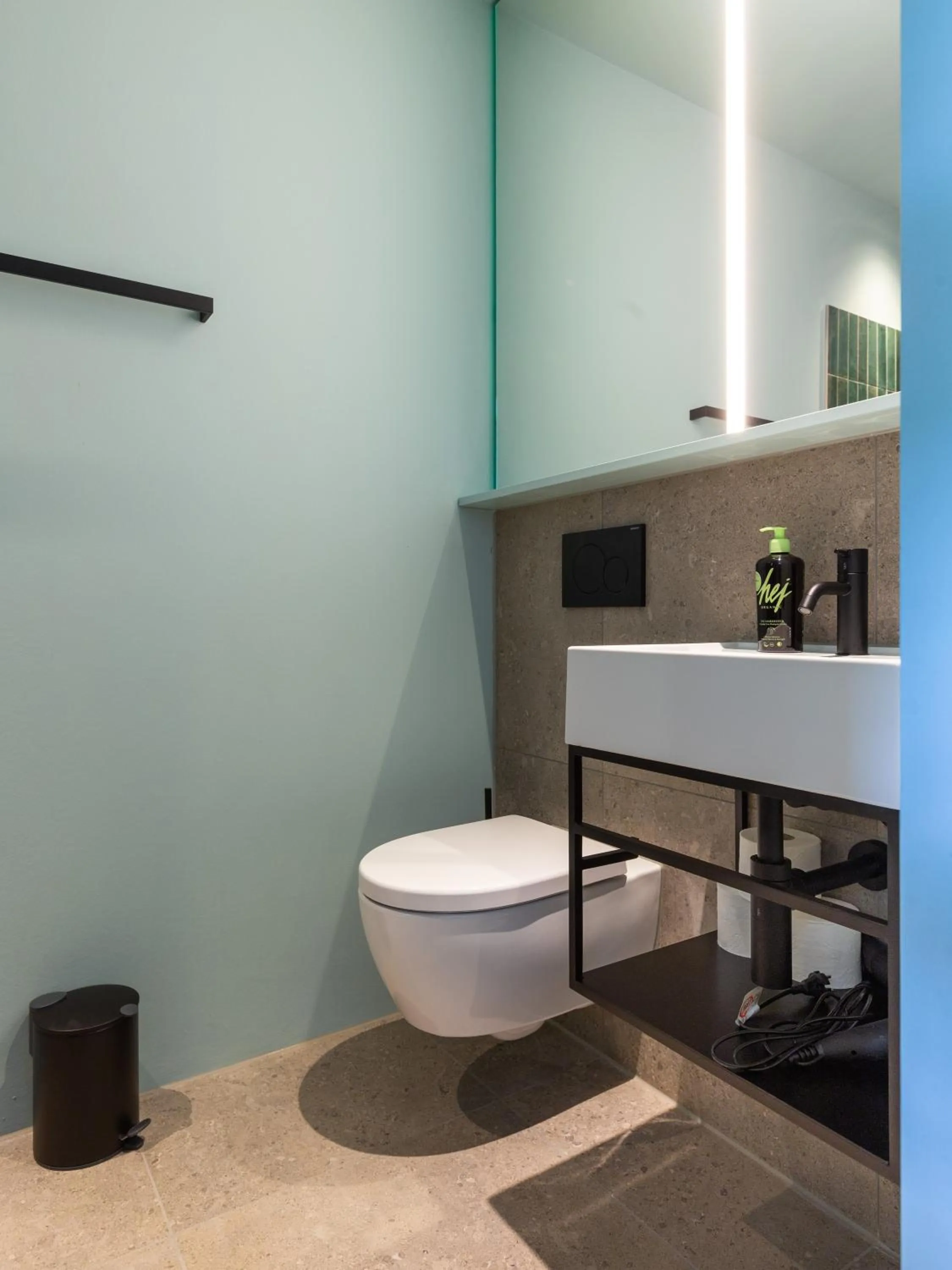 Bathroom in Limehome Rottenburg am Neckar Poststraße