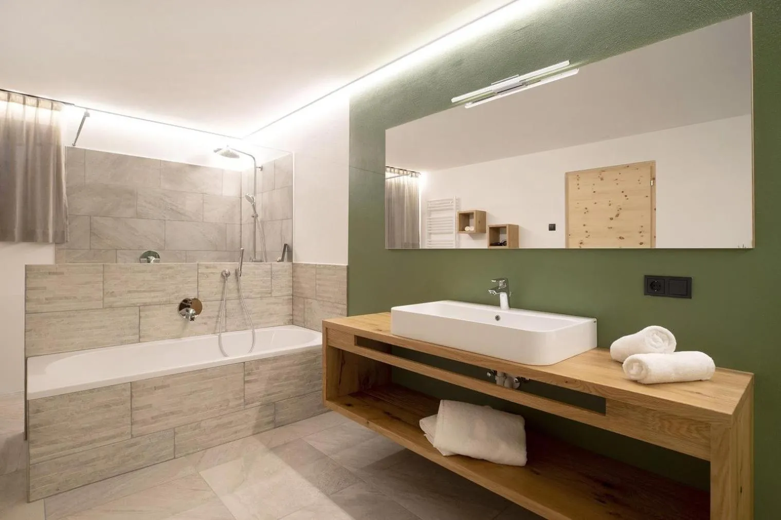 Bathroom in Archehof Hochzirm Lodge Anton
