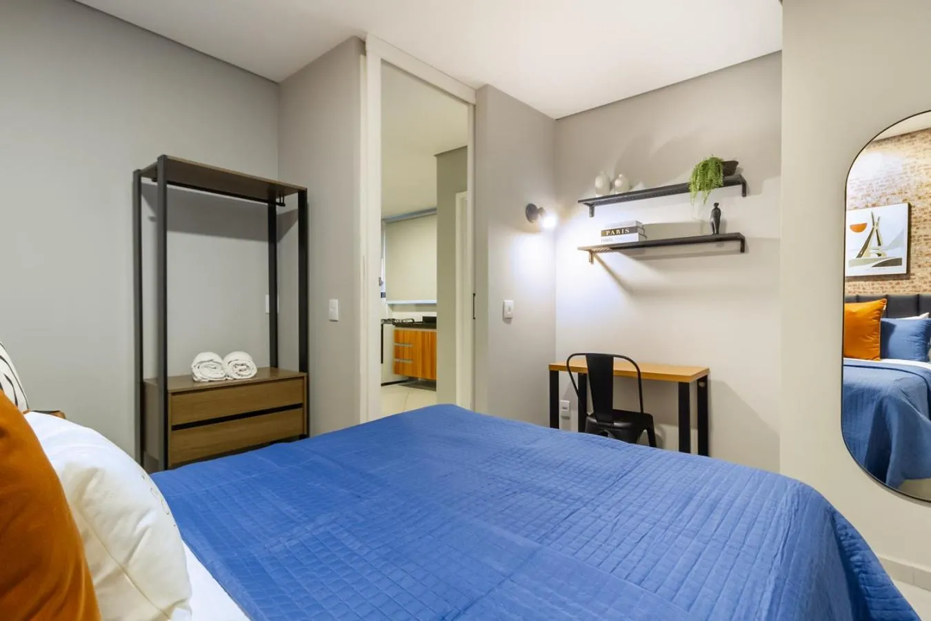 Photo of the whole room, Bed in 360 Av Ipiranga